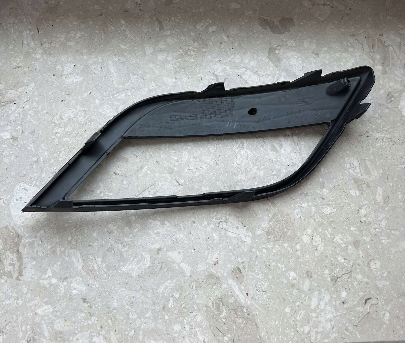 SEAT TOLEDO IV 4 6JA LIFT 2015-2019 grid W bumper front left 6JA807681