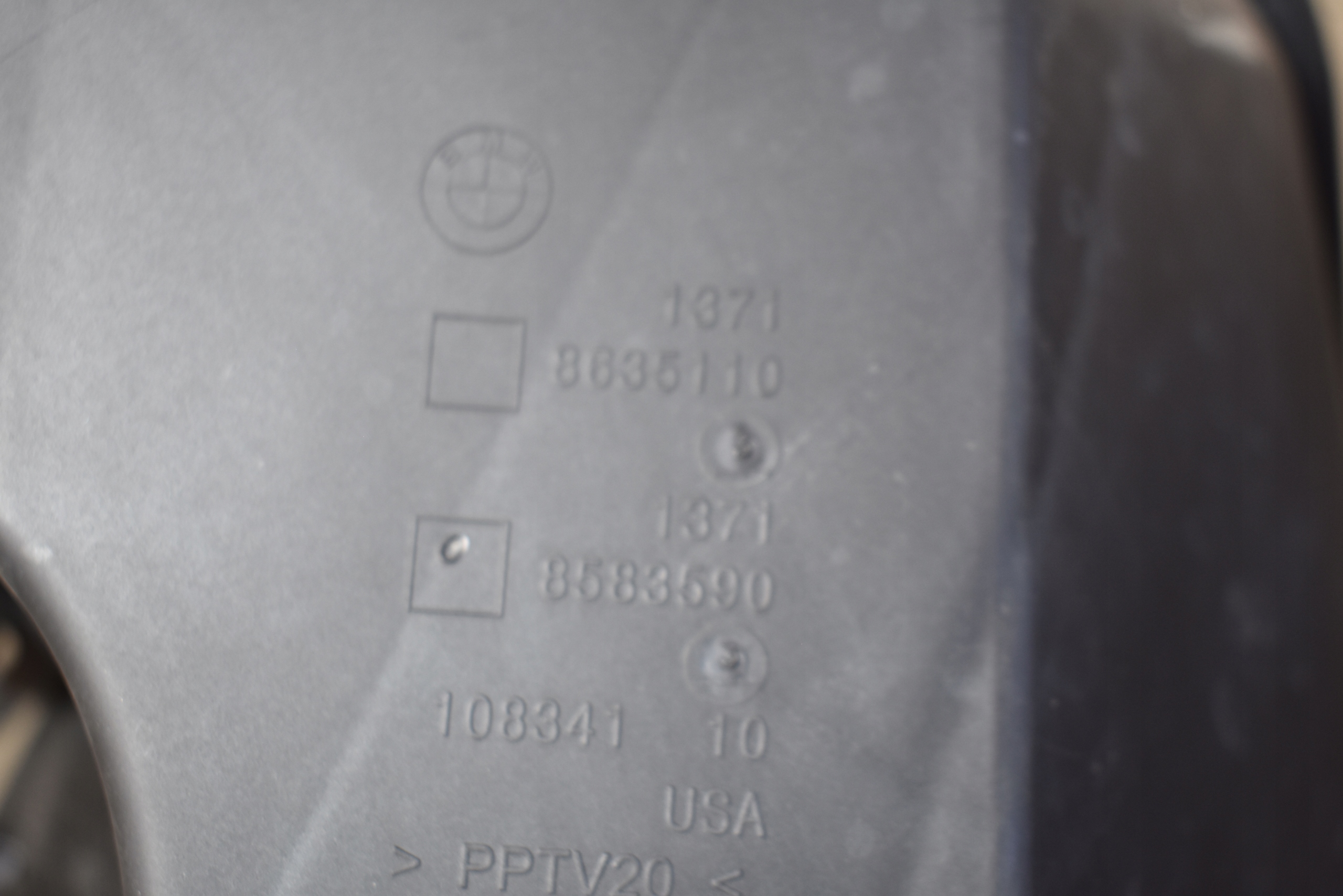 IDEALNA Gehäuse filter luft + REZONATOR BMW G01 G02 1