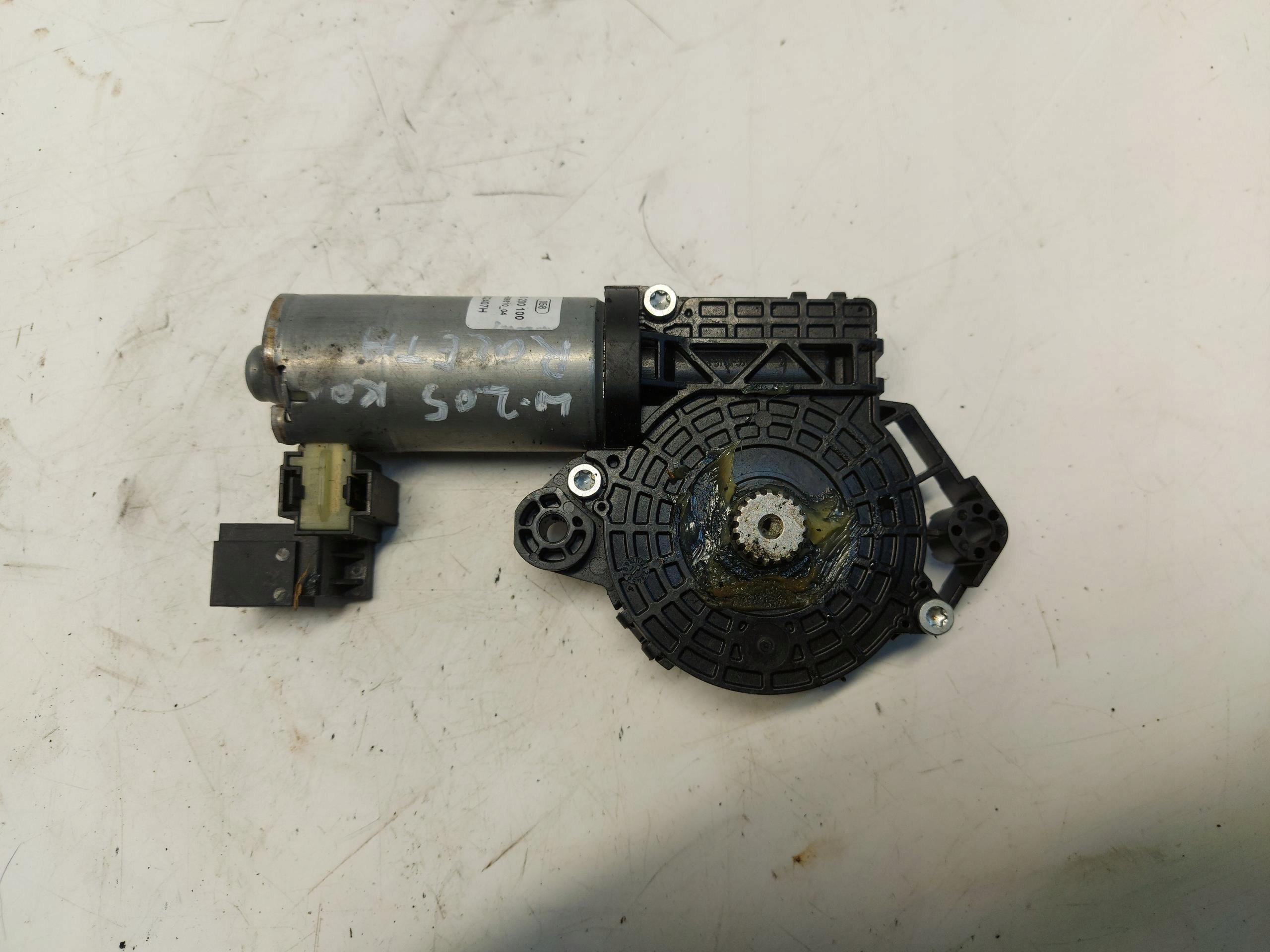 MERCEDES W205 KOMBI Motor Schiebedach 0390200100