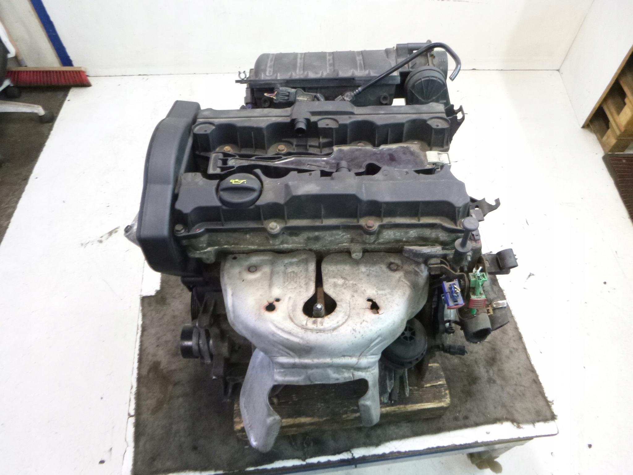 engine Citroen C4 1.6 16v NFU 2005r. KOMPRESJA !!!