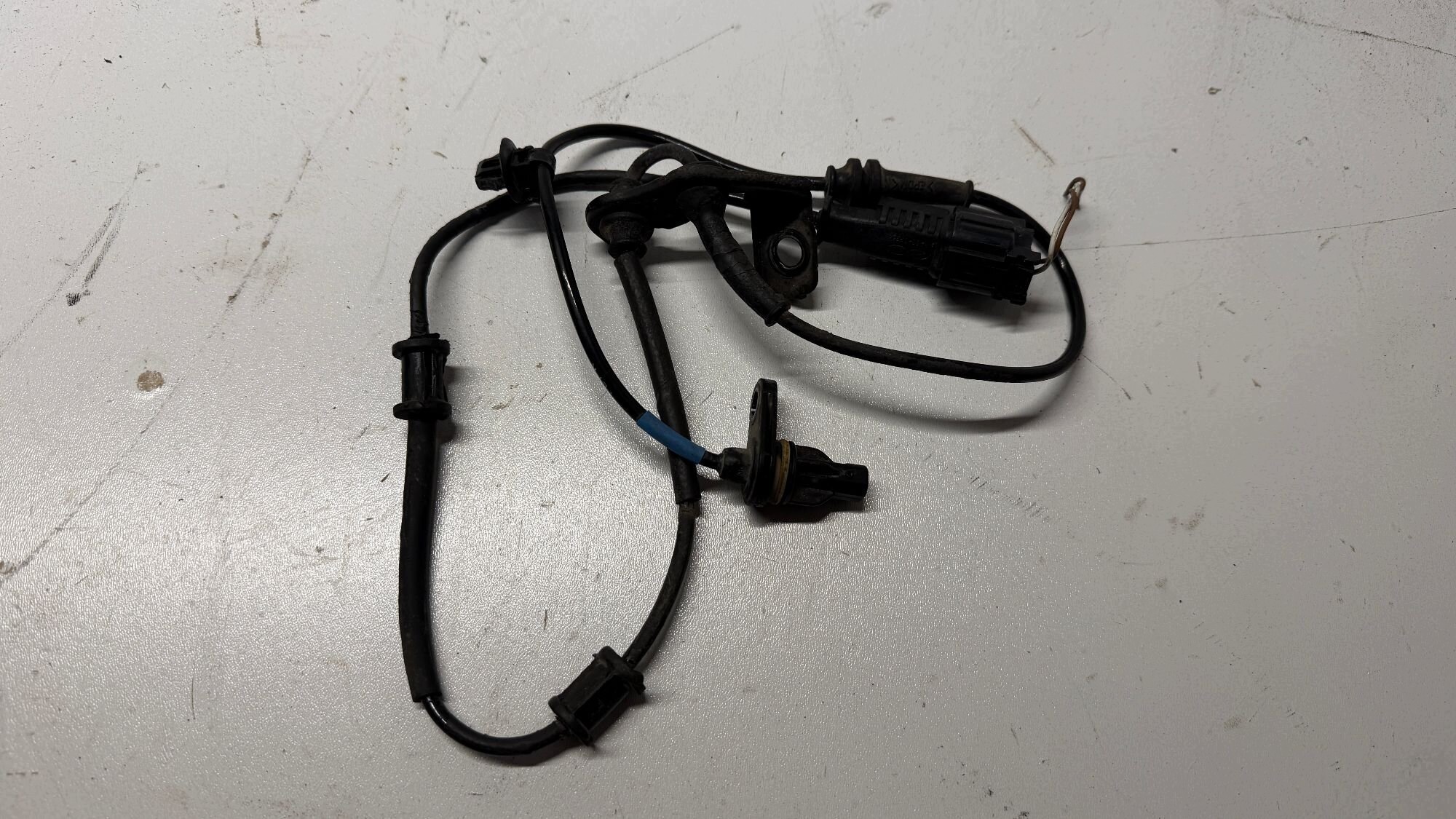 HYUNDAI TUCSON II III KIA SPORTAGE IV sensor ABS right front front 15-21