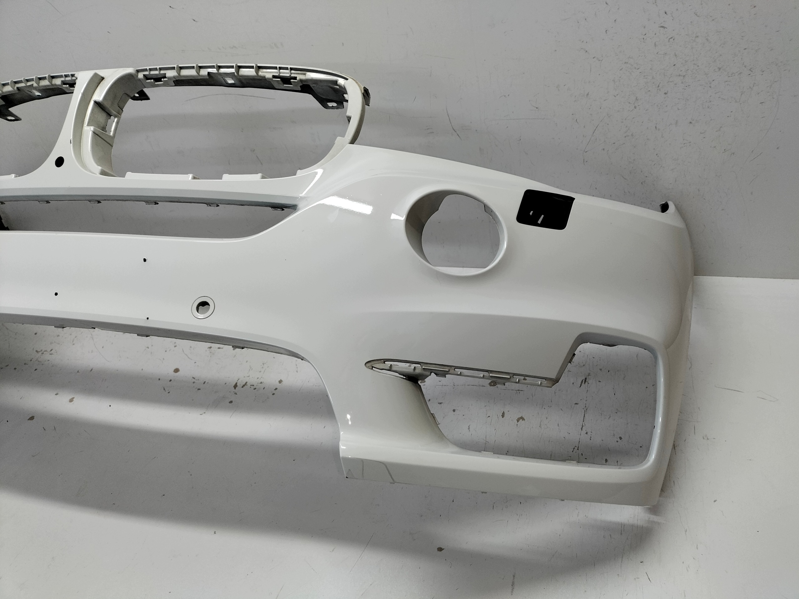 front bumper front BMW X5 F15 13-18 wersja below washers , below 4x PDC