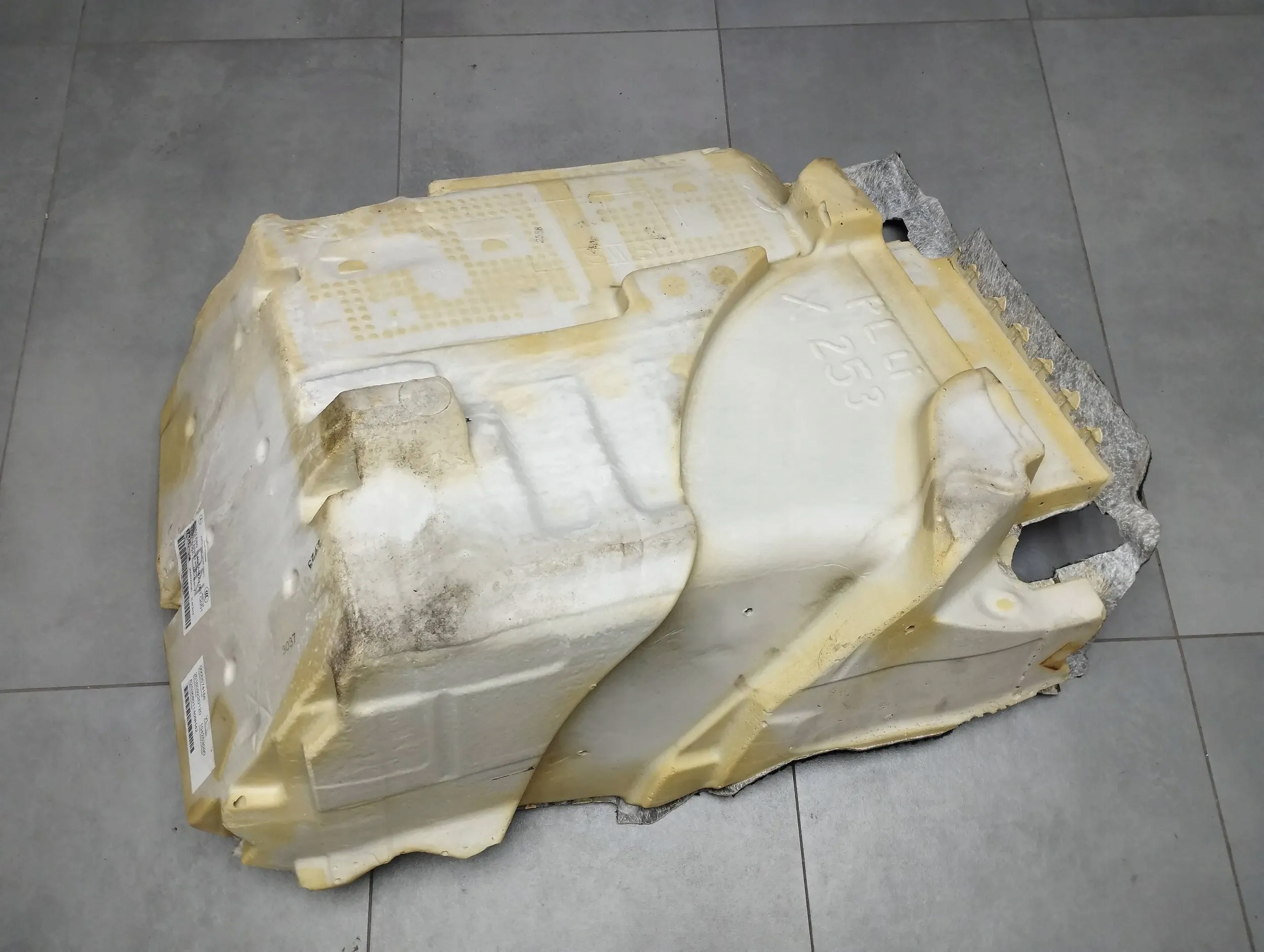 Mercedes-Benz GLC X253 carpet mats left front A2536801140