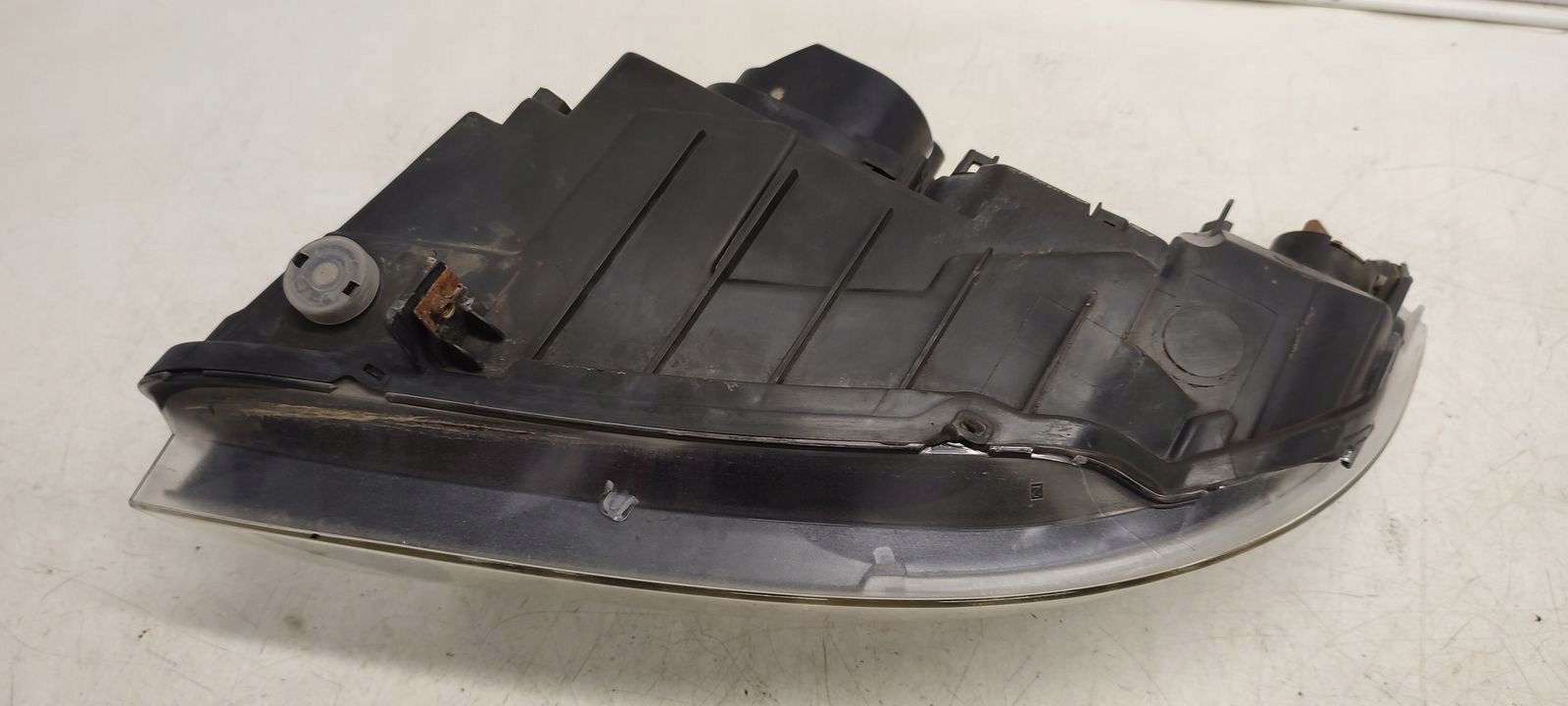 light front front right BMW E90 2,0i