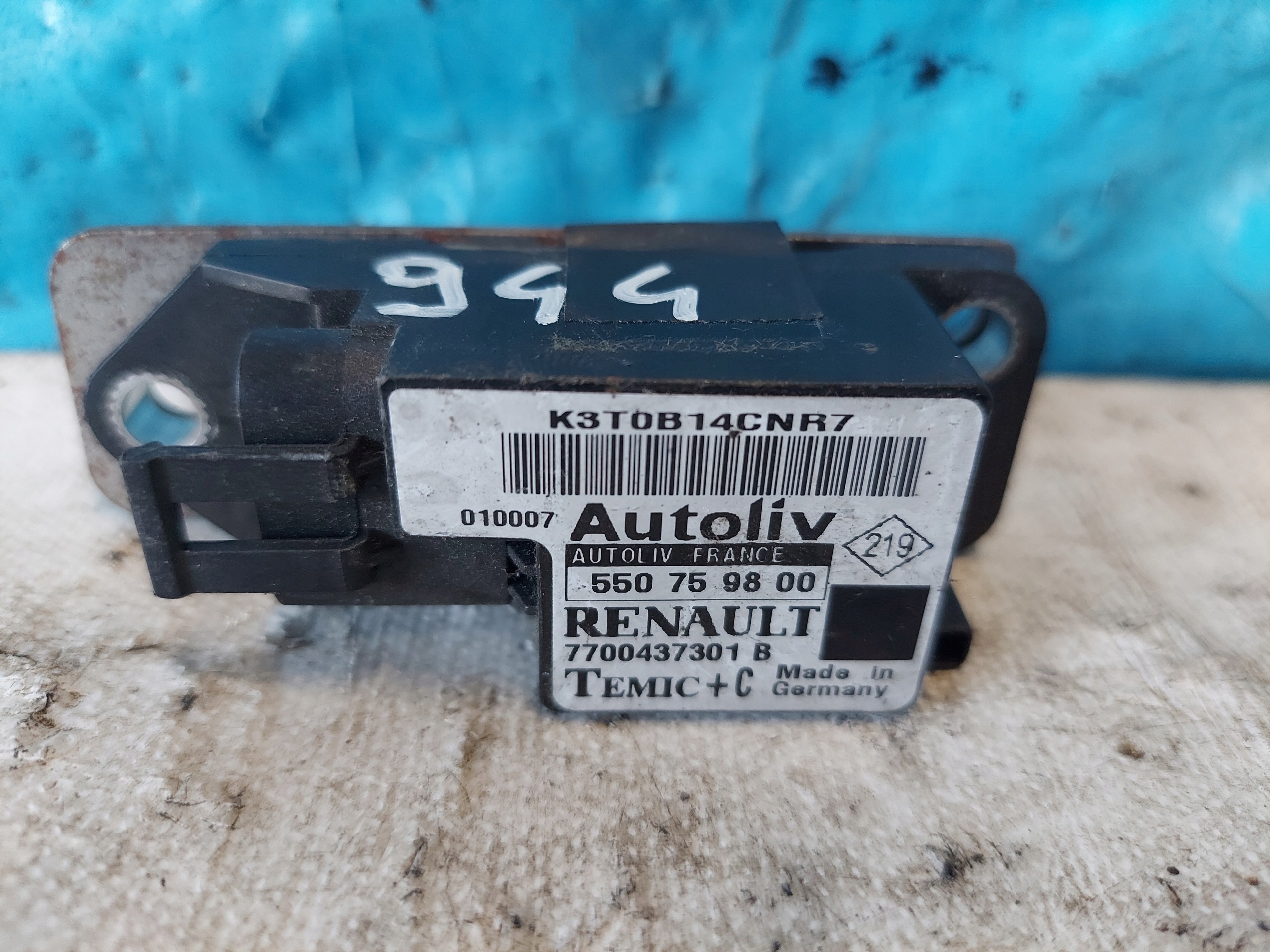 SCENIC RX 7700437301B crashsensor drucksensor BOCZNEGO