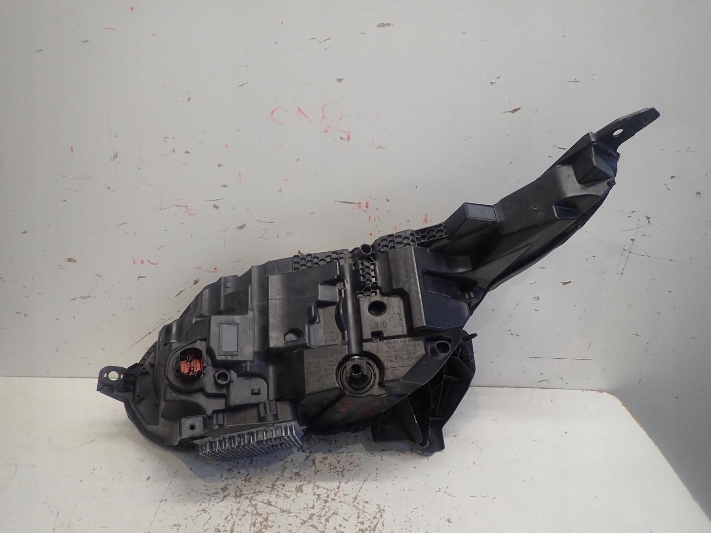 Lampa przód prawa RANGE ROVER VELAR 17- FULL LED Typ samochodu 4x4/SUV Samochody osobowe