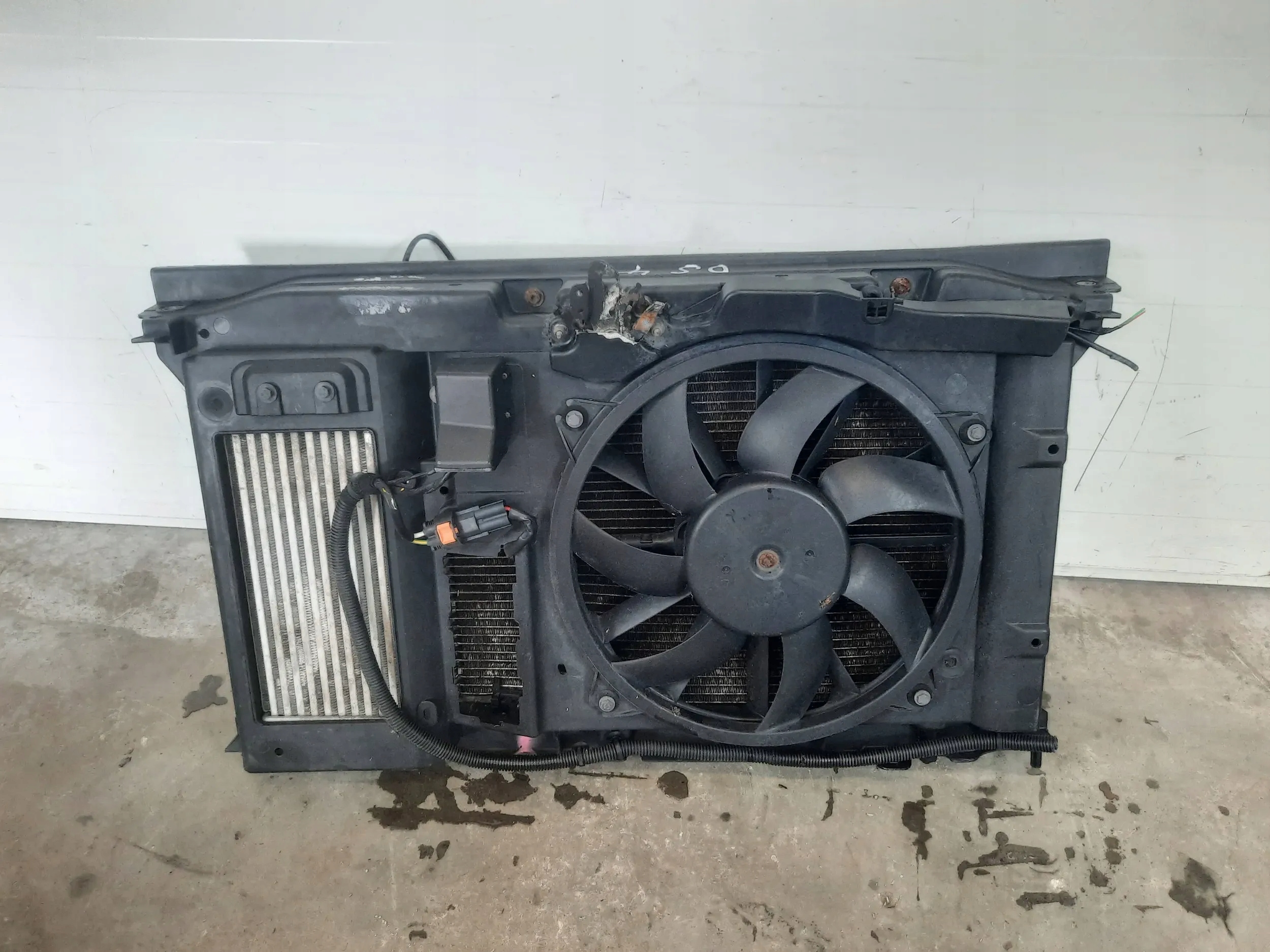 CHŁODNICE KOMPLET PAS PRZEDNI CITROEN DS4 C4 II 1.6 HDI