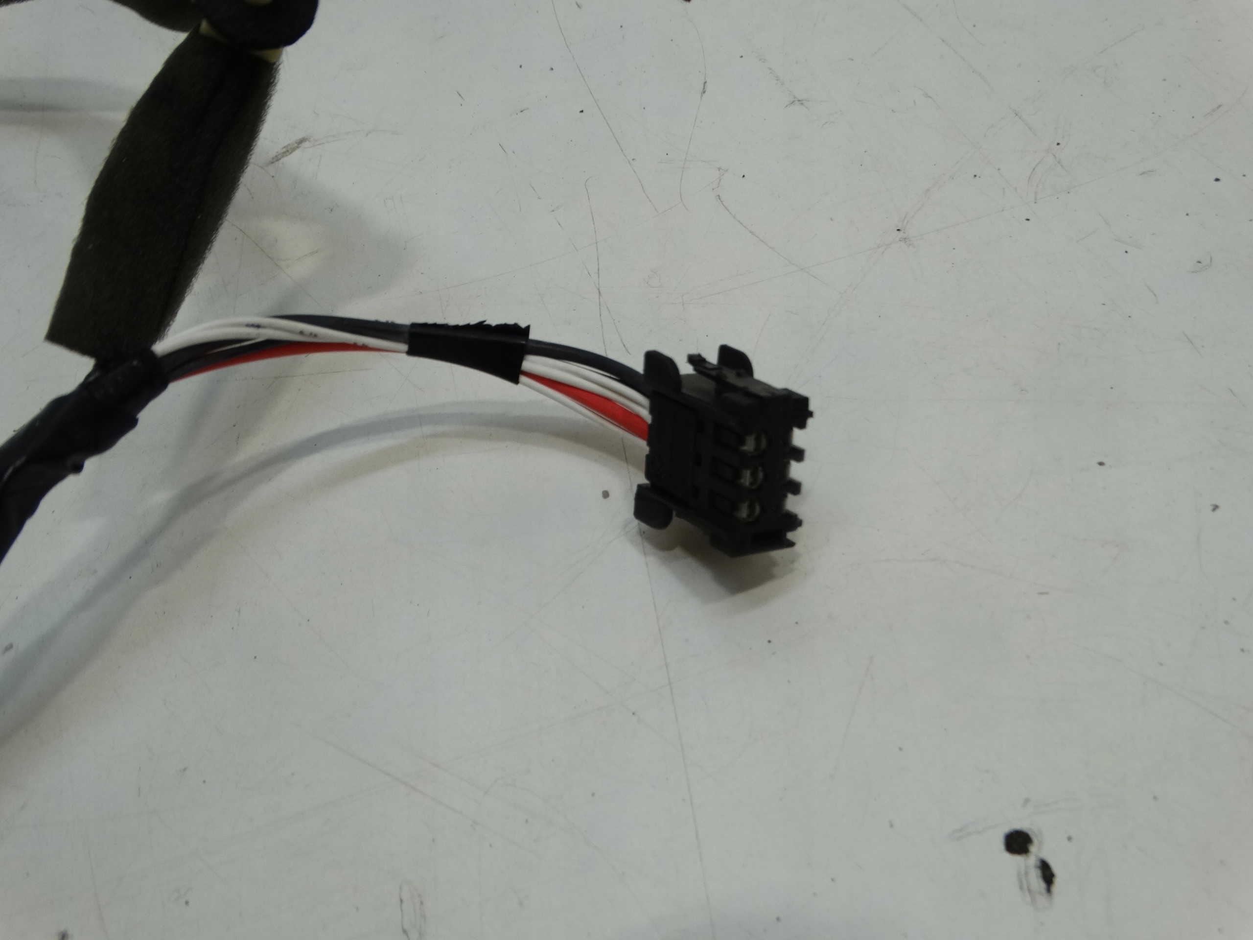 bundle wiring door right front RENAULT LAGUNA III KOMBI 241240111R