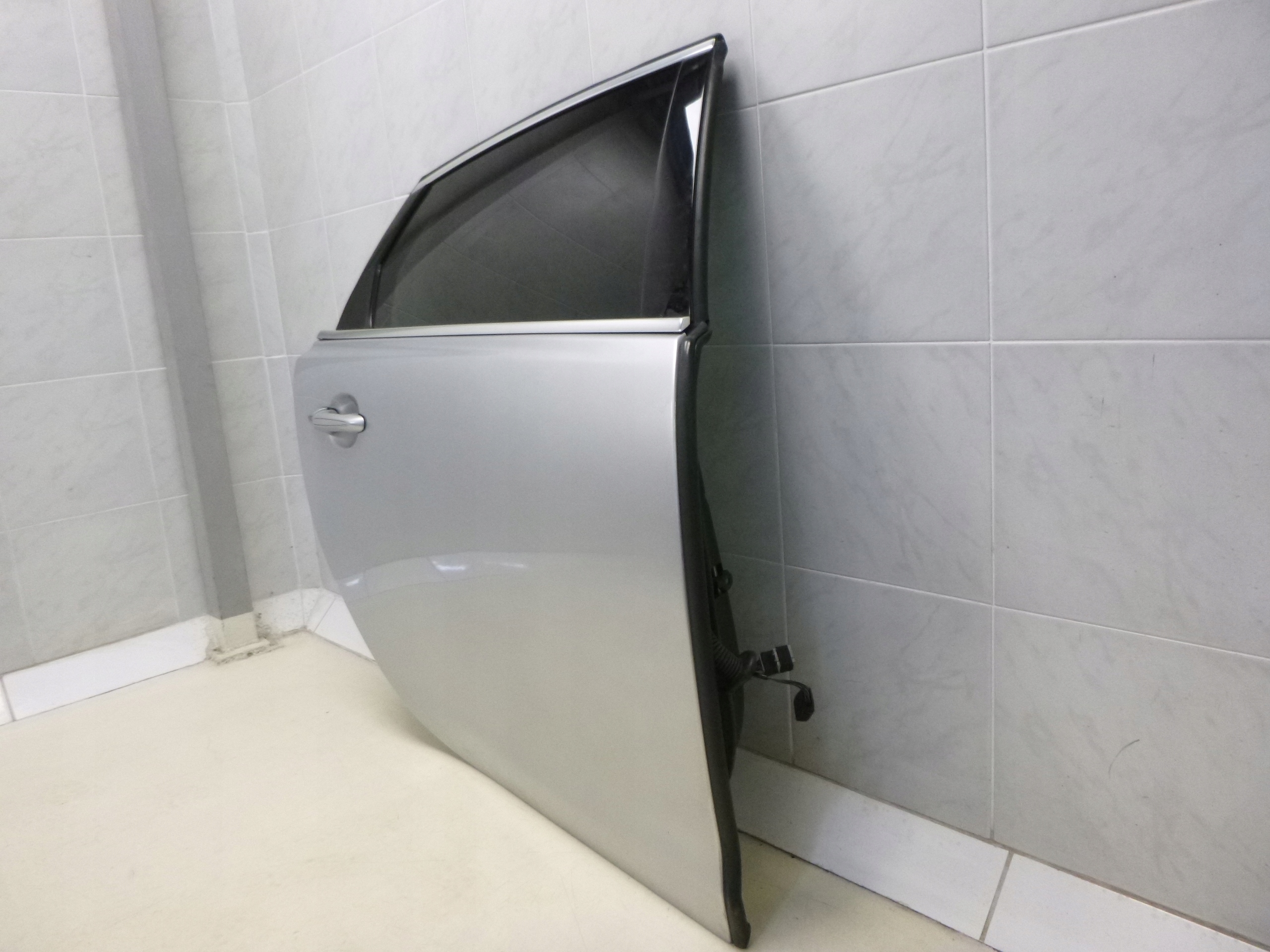JAGUAR XJ X351 LONG door rear. right right rear part