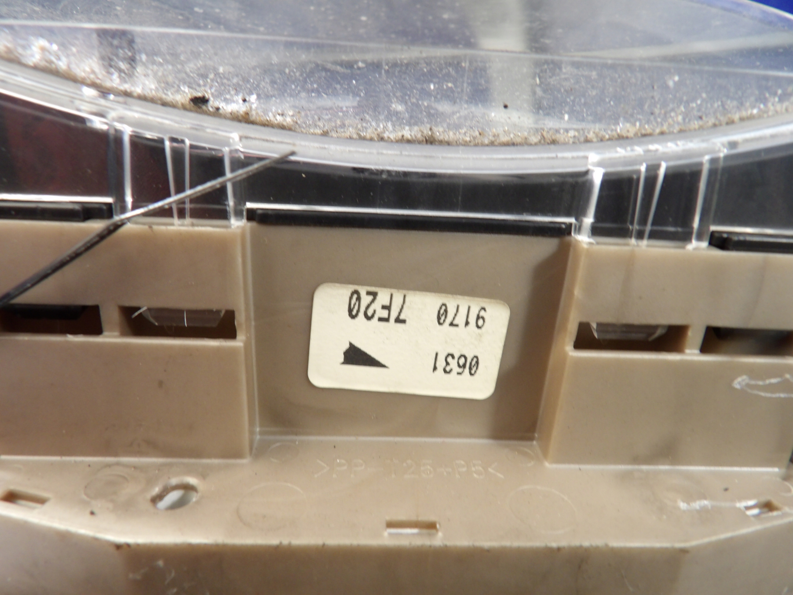 Citroen C1 and dials, liczniki 1,0B
