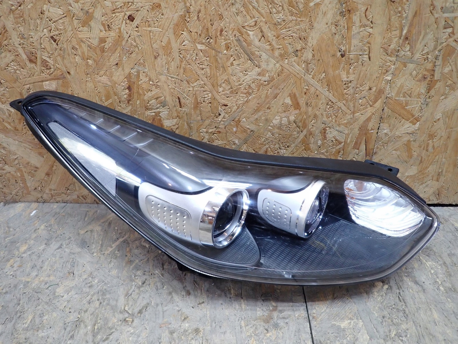 light right REFLEKTOR right LED KIA SPORTAGE 4 IV QL QLE 2015-2018R