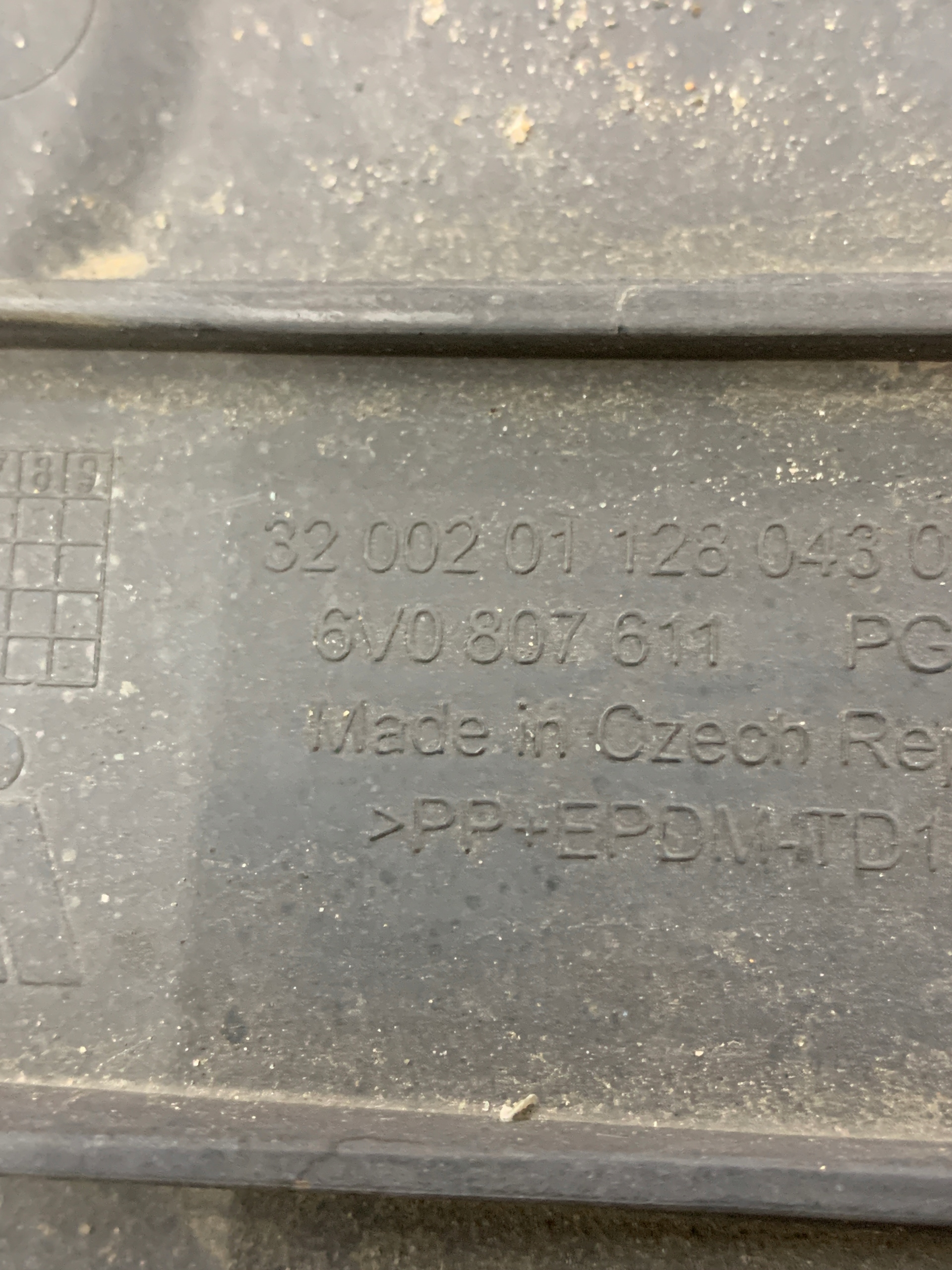 cover cover below bumper front front 6V0807611 SKODA FABIA III