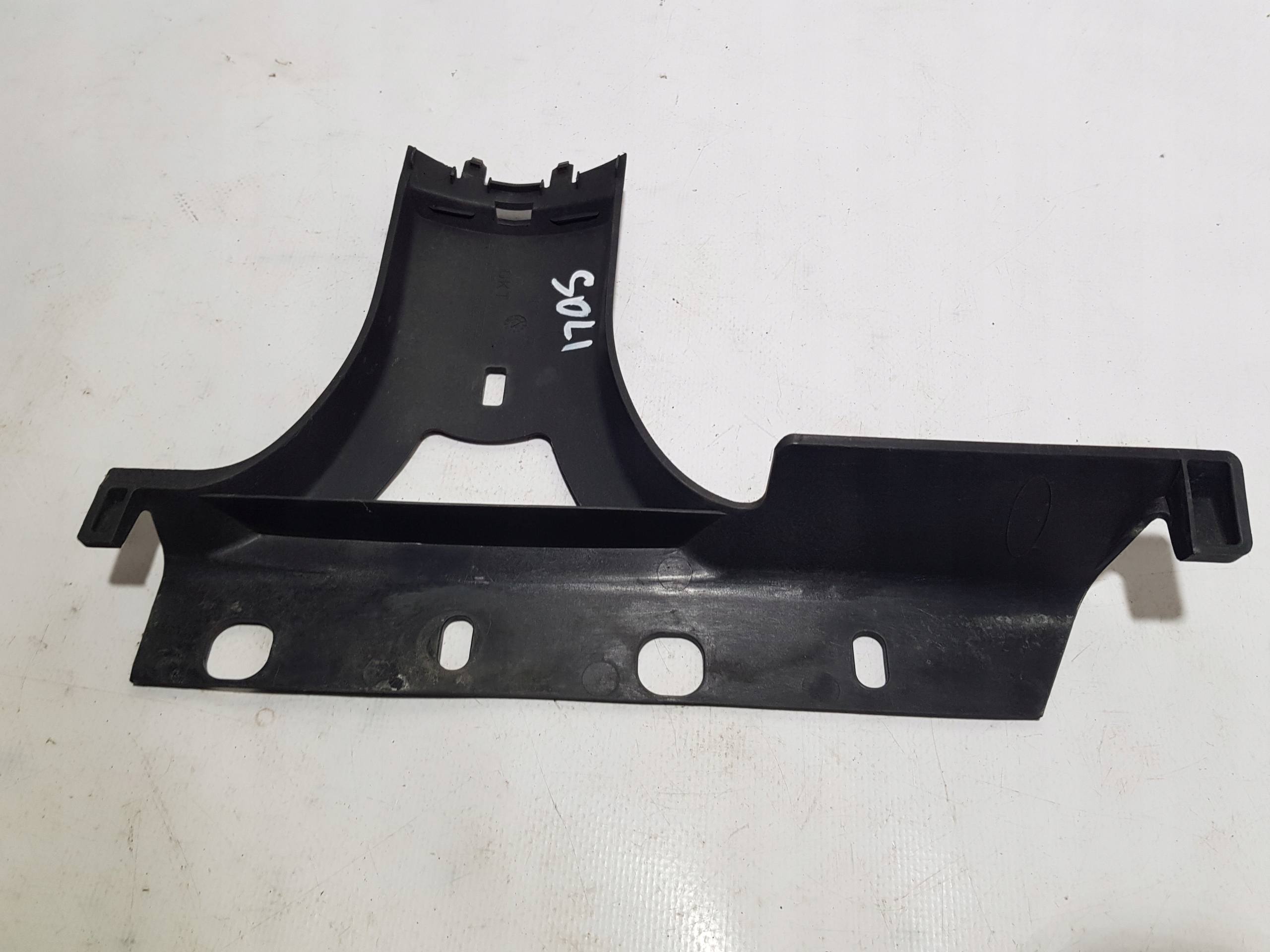 MERCEDES W207 bracket grille radiator 2078880190