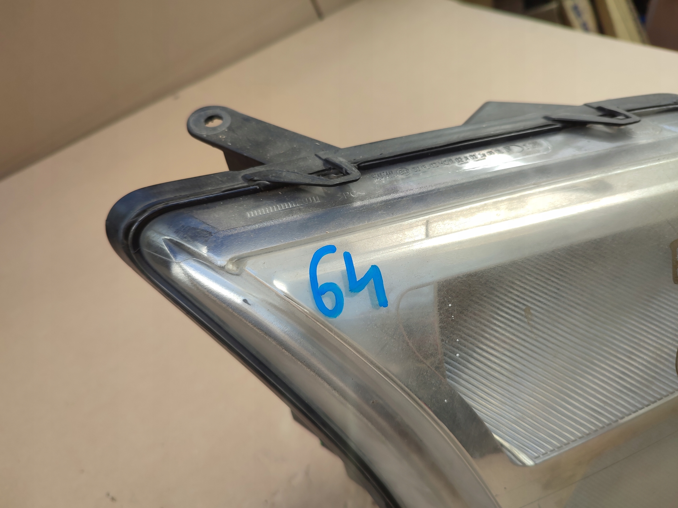 light front FORD CONNECT right EUROPA