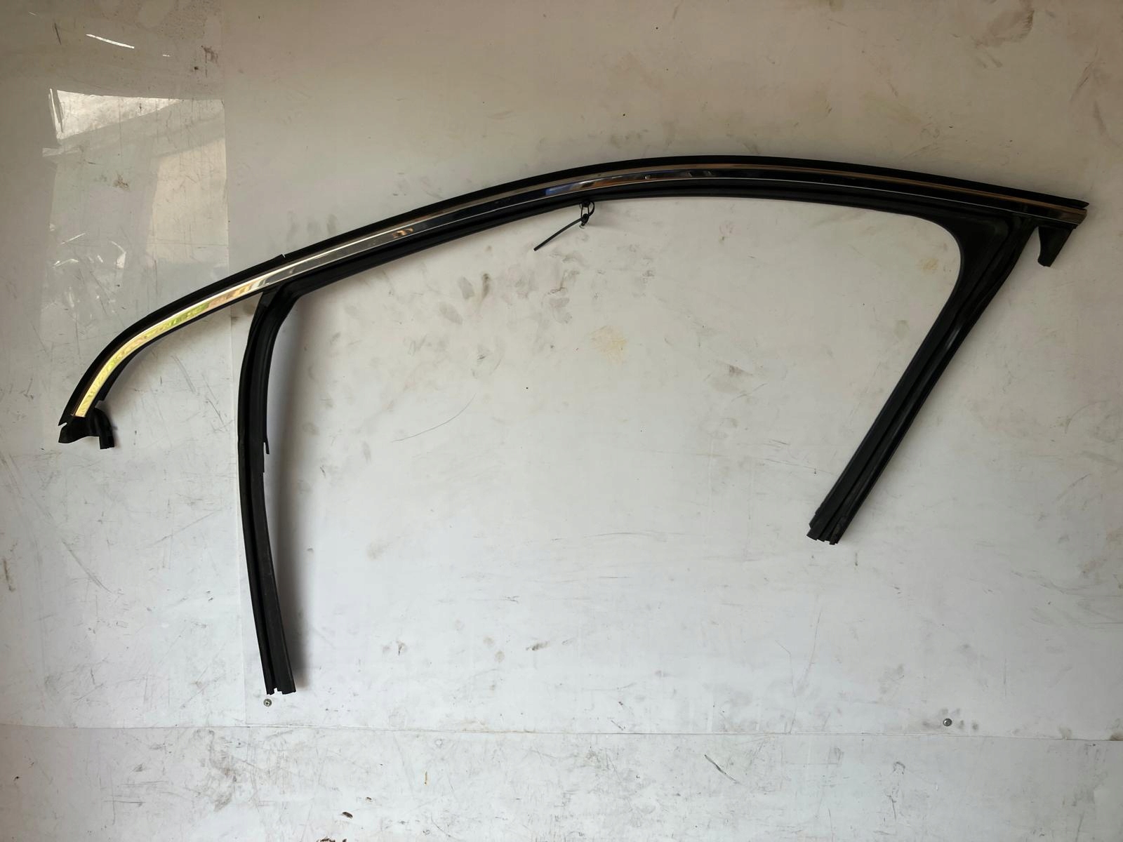 frame gasket door left front PEUGEOT 308 T9 CHROM