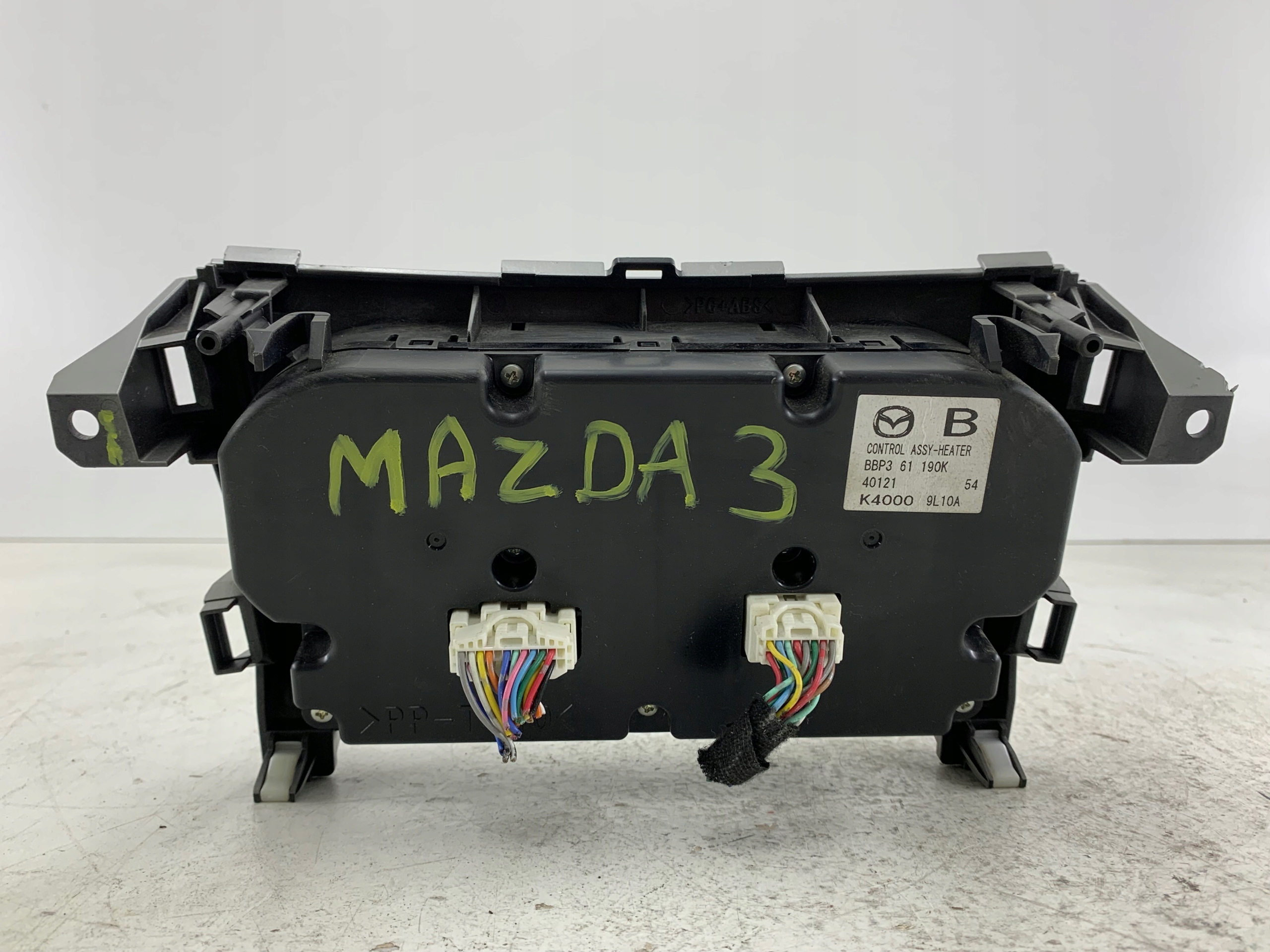 MAZDA 3 II BL Unite commande clima BBP361190K