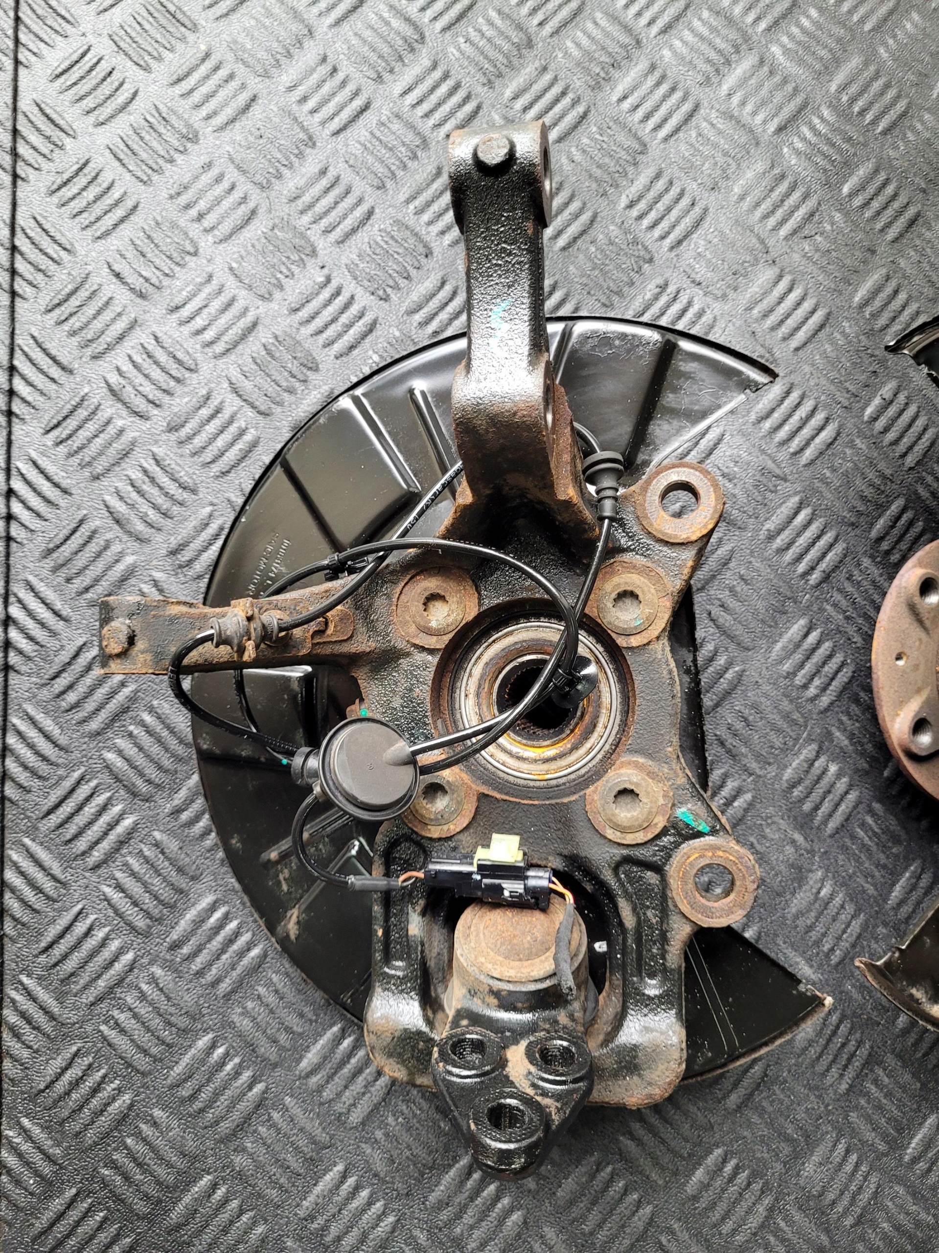 swing front front right sensor ABS MG HS and 1.5 T TGI AUTOMAT