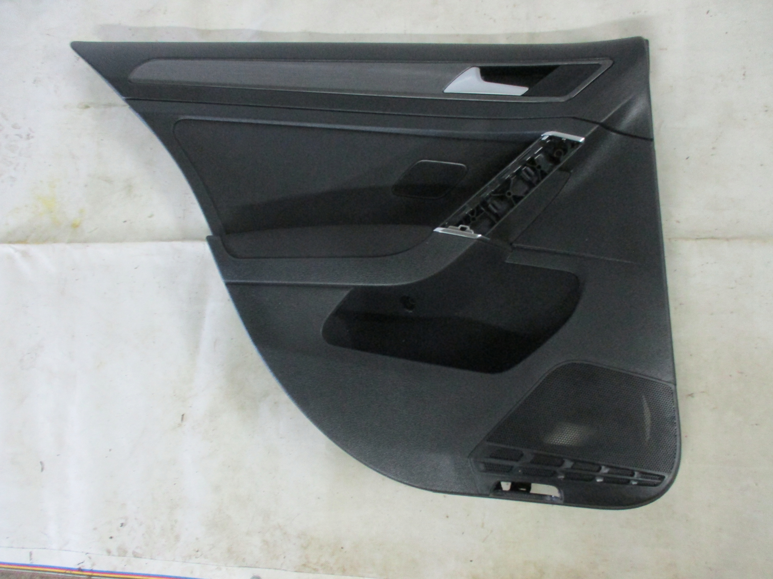 upholstery side door left rear part Golf VII 7 HB 5G4868073C