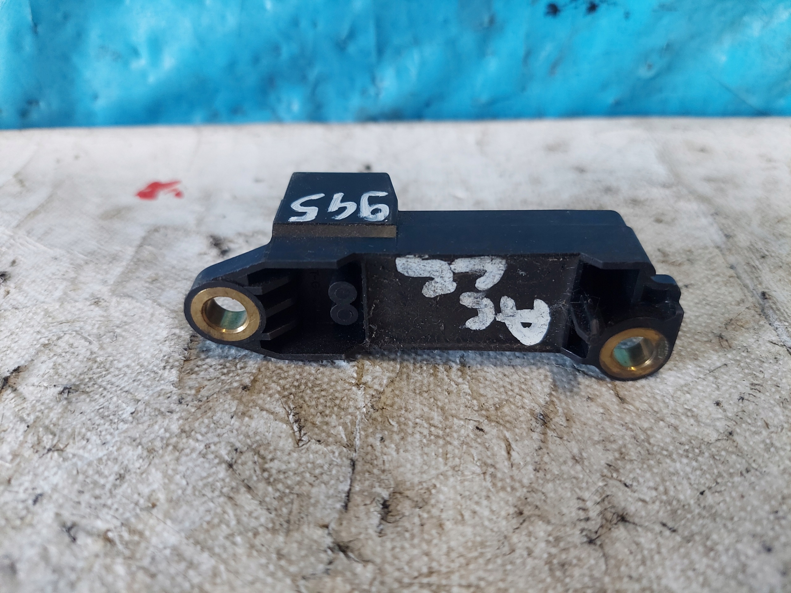 A6 C5 4B0959643B impact sensor BOCZNEGO