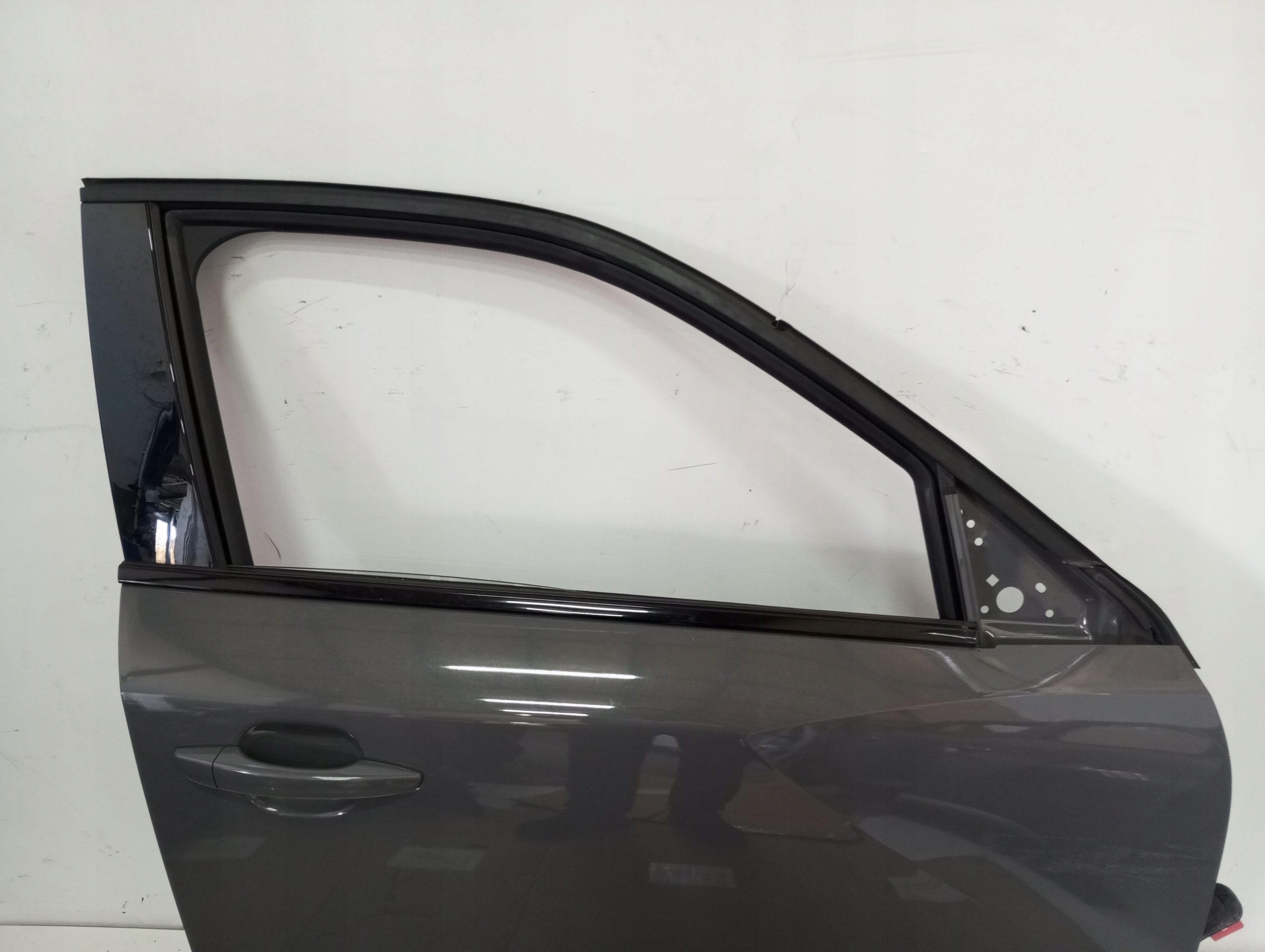 door right front PEUGEOT 2008 II 24R damag.