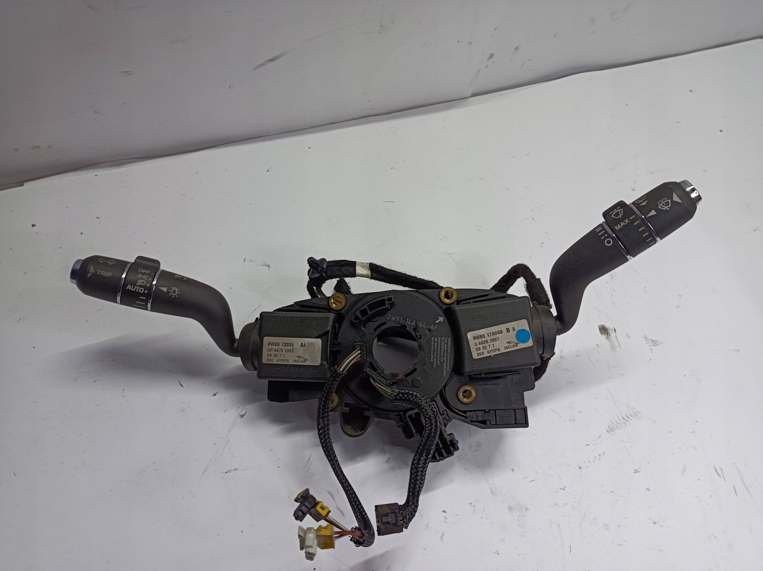 DEVIO LUCI TERGICRISTALLO TERGI Jaguar XF X250 2007-2015 8W8313N064CA