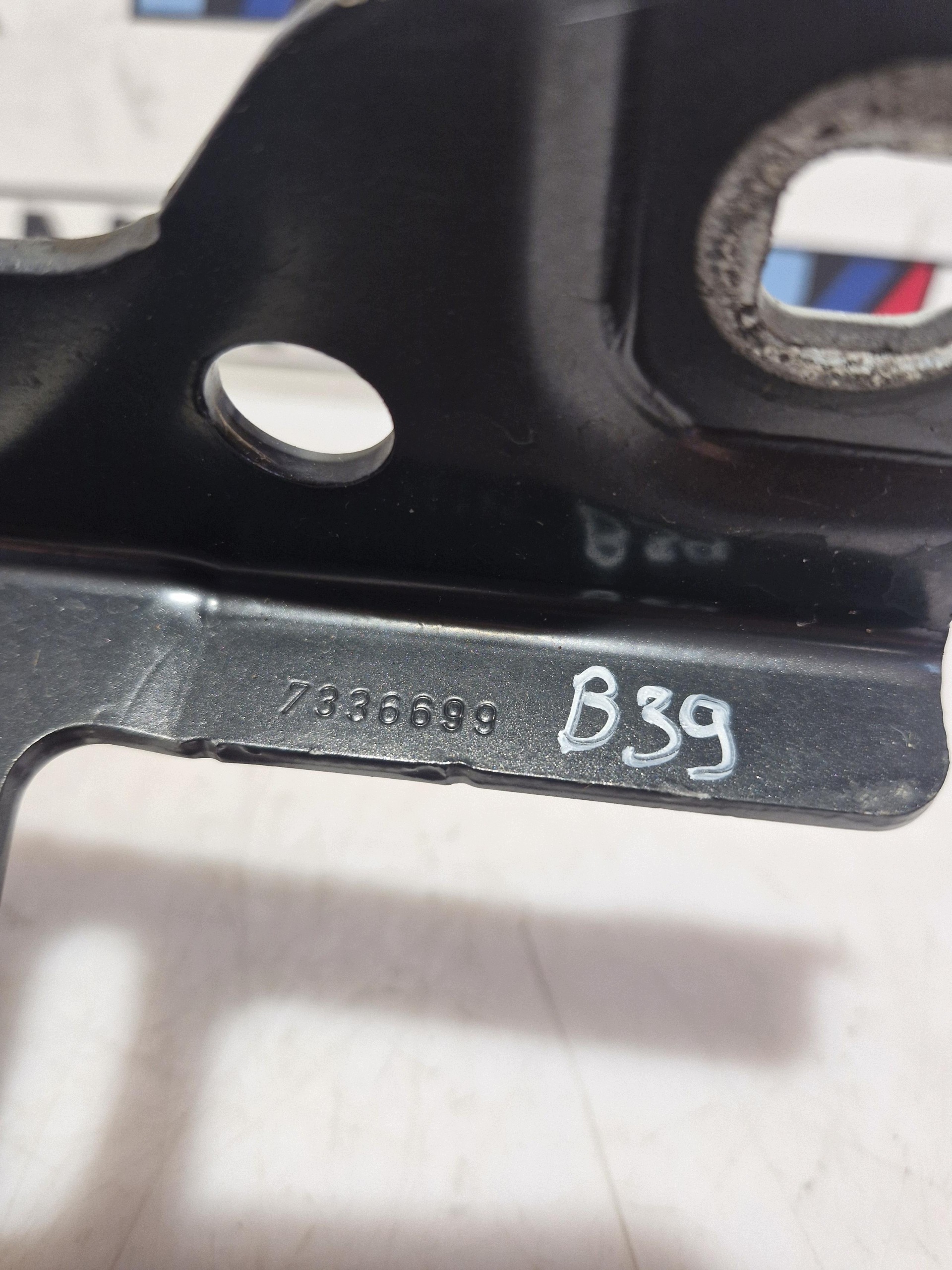 7336699 BMW F30 F31 hinge bonnets left front B39