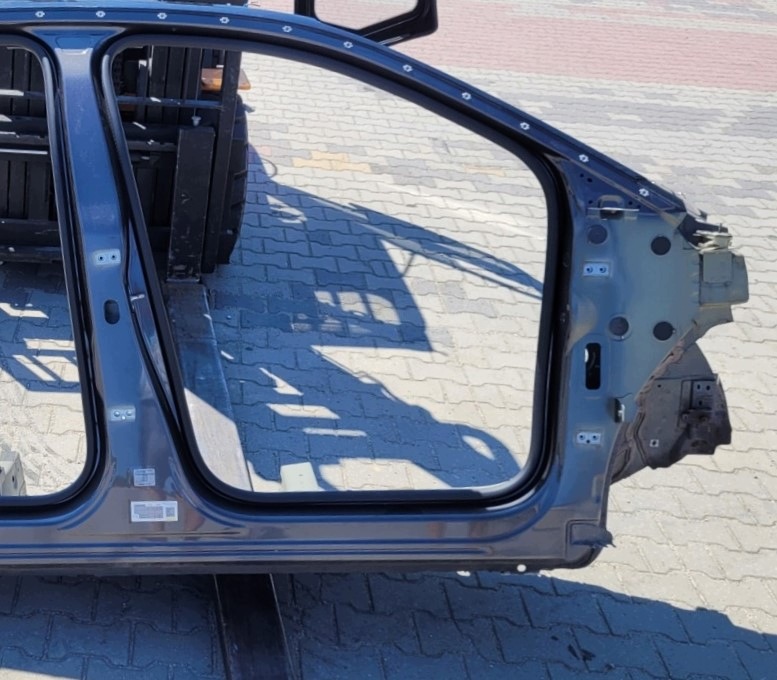 quarter front right threshold pillar right PEUGEOT 3008 II EVLC