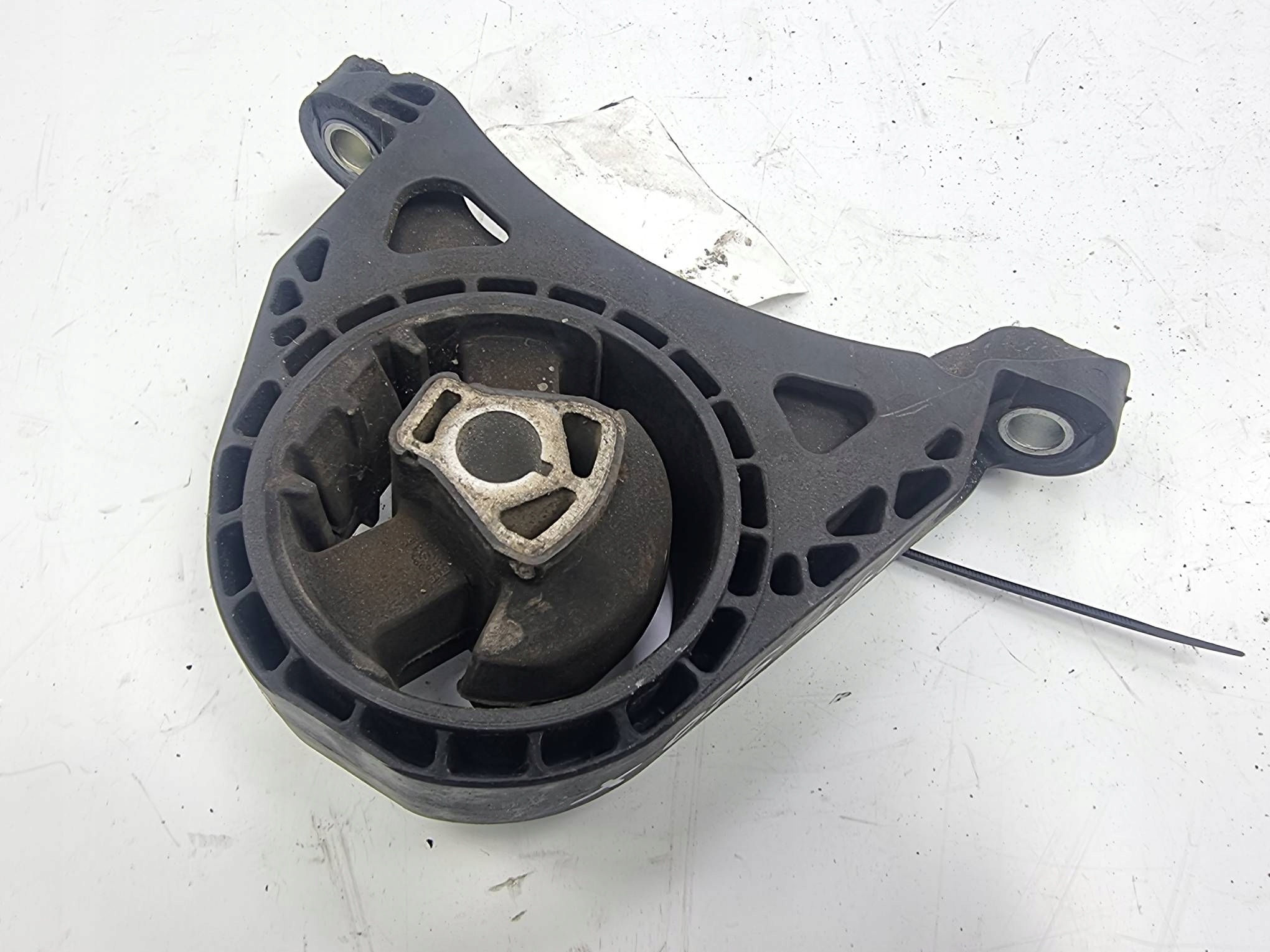 engine mount 13248575 CHEVROLET CRUZE