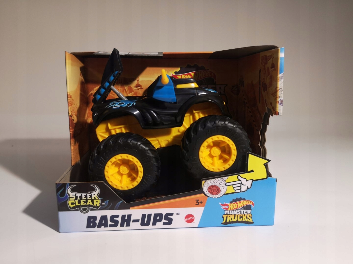 Hot Wheels Monster Trucks Pojazd z kraksą 1:43 Materiał metal plastik
