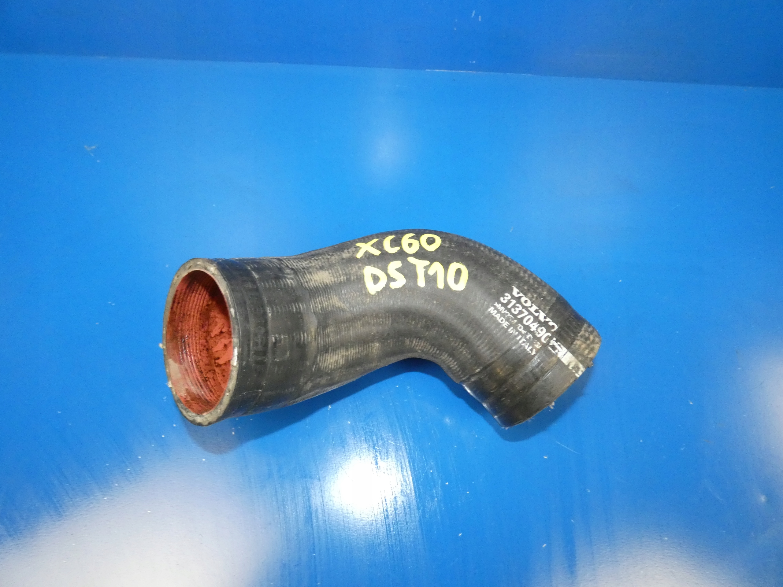 XC60 V60 S60 II S80 2.4 D5 hadice intercoolera