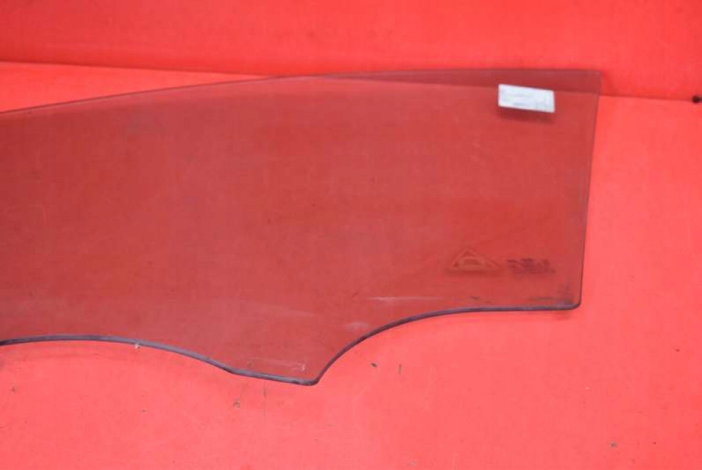 window side right front front HYUNDAI I40 and 40 15-20