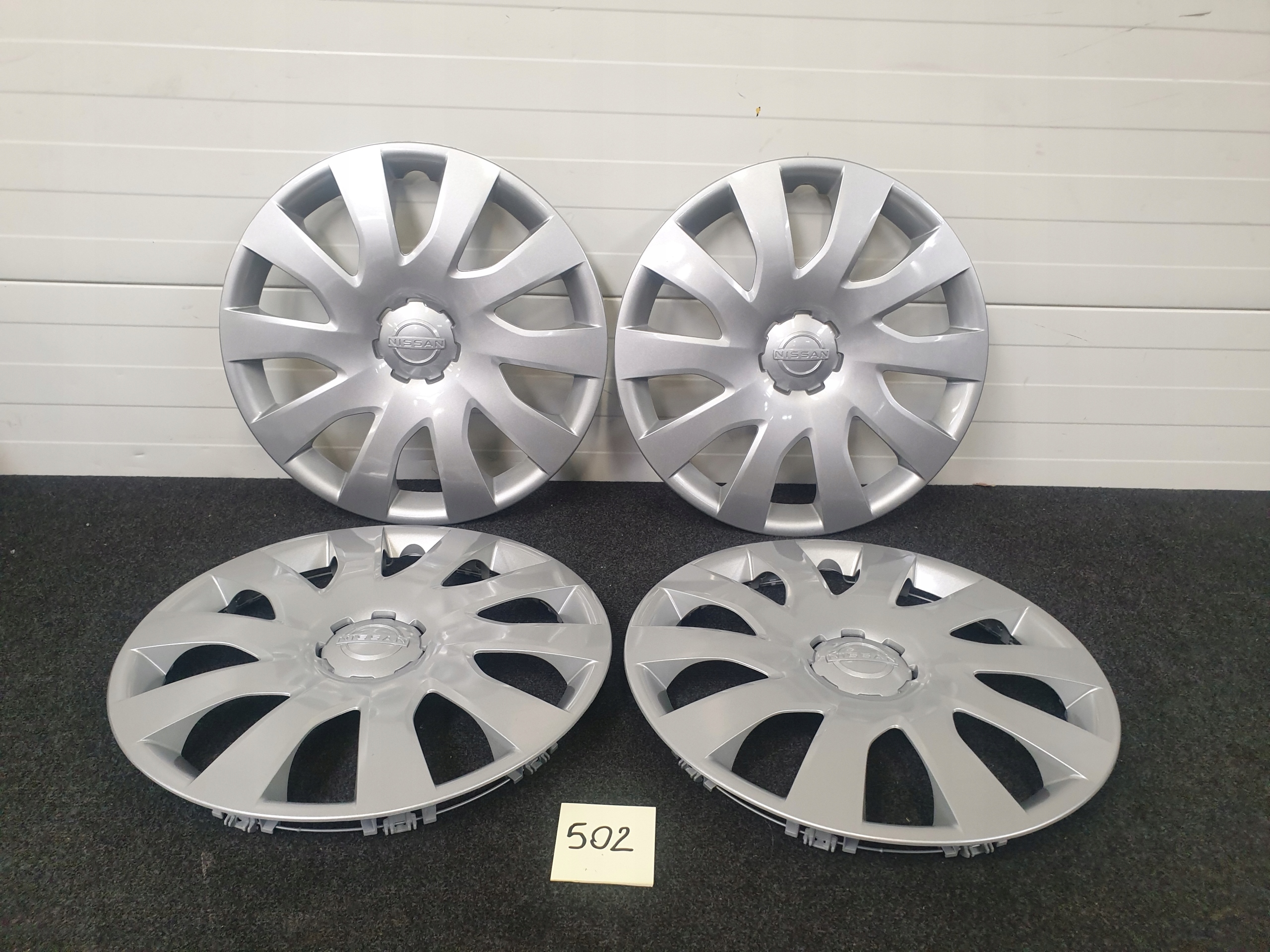 Puklice 16" Komplet Nissan Primastar NV300 Nový