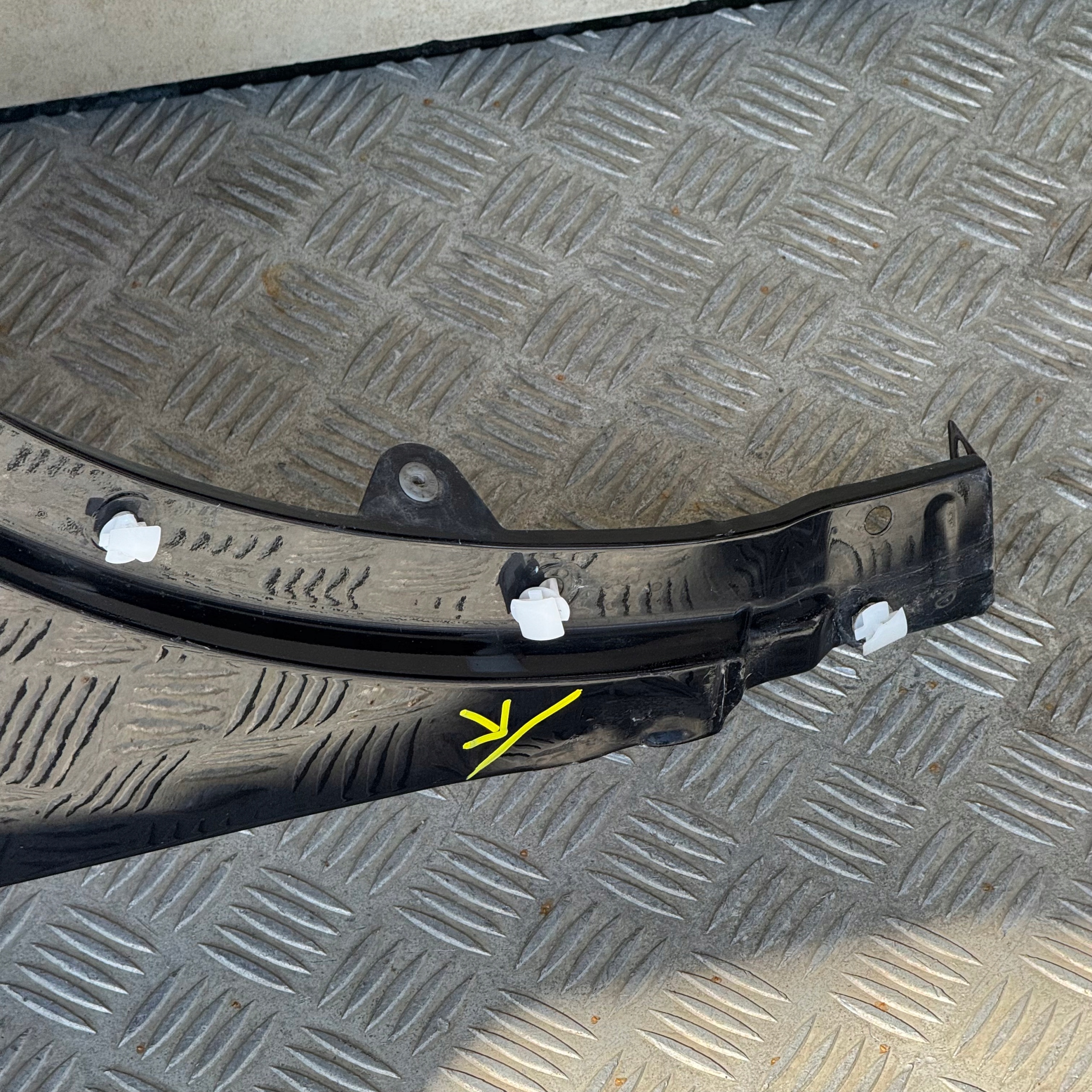 fender front right VW VOLKSWAGEN TIGUAN 5NA 2016 ROK