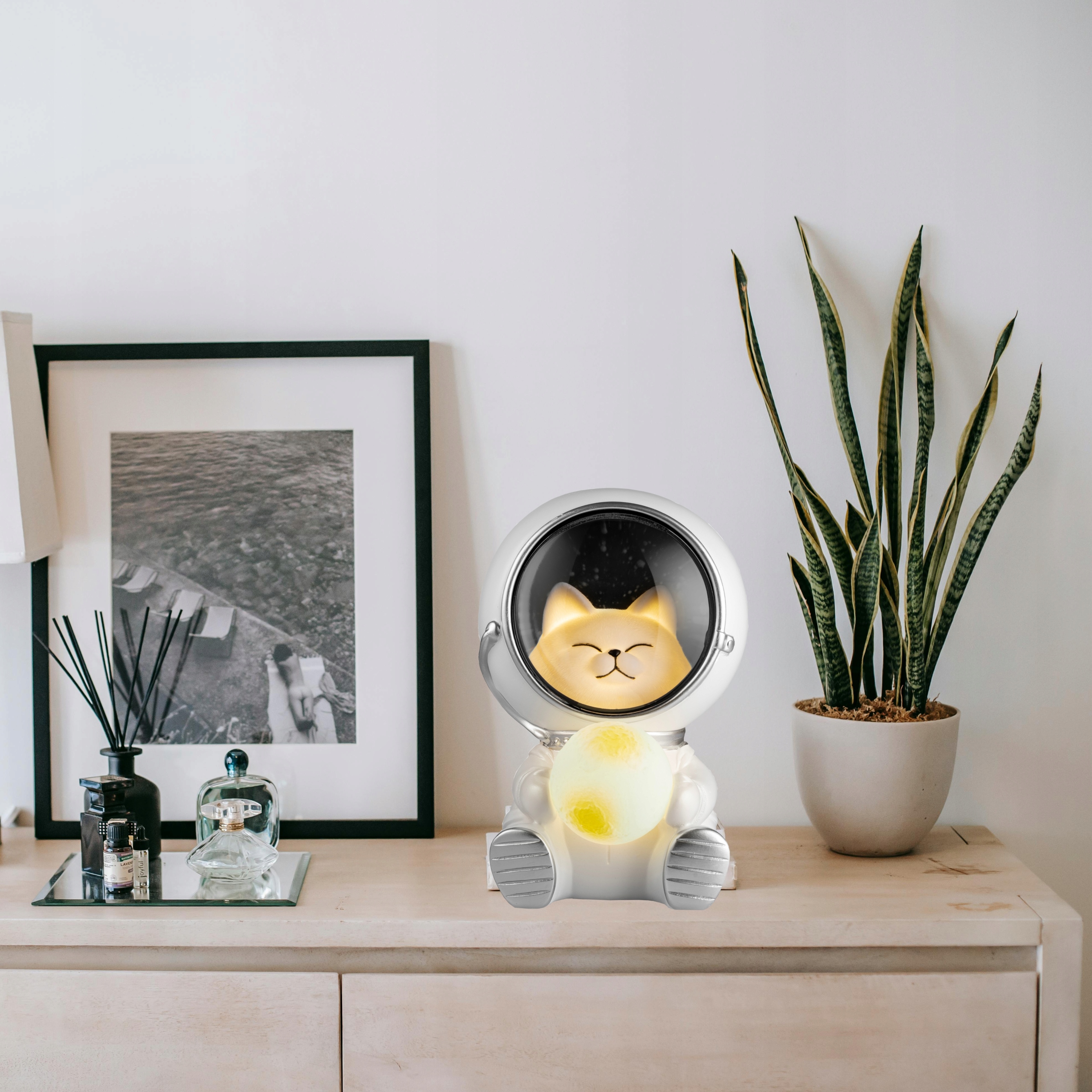 LAMPKA NOCNA LED KOT ASTRONAUTA - Prezent Dla DZIECKA - CIEPŁE SWIATŁO Marka bez marki