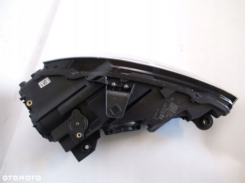 Audi A3 a 3 FL 16r 2016 Reflektor links Licht links