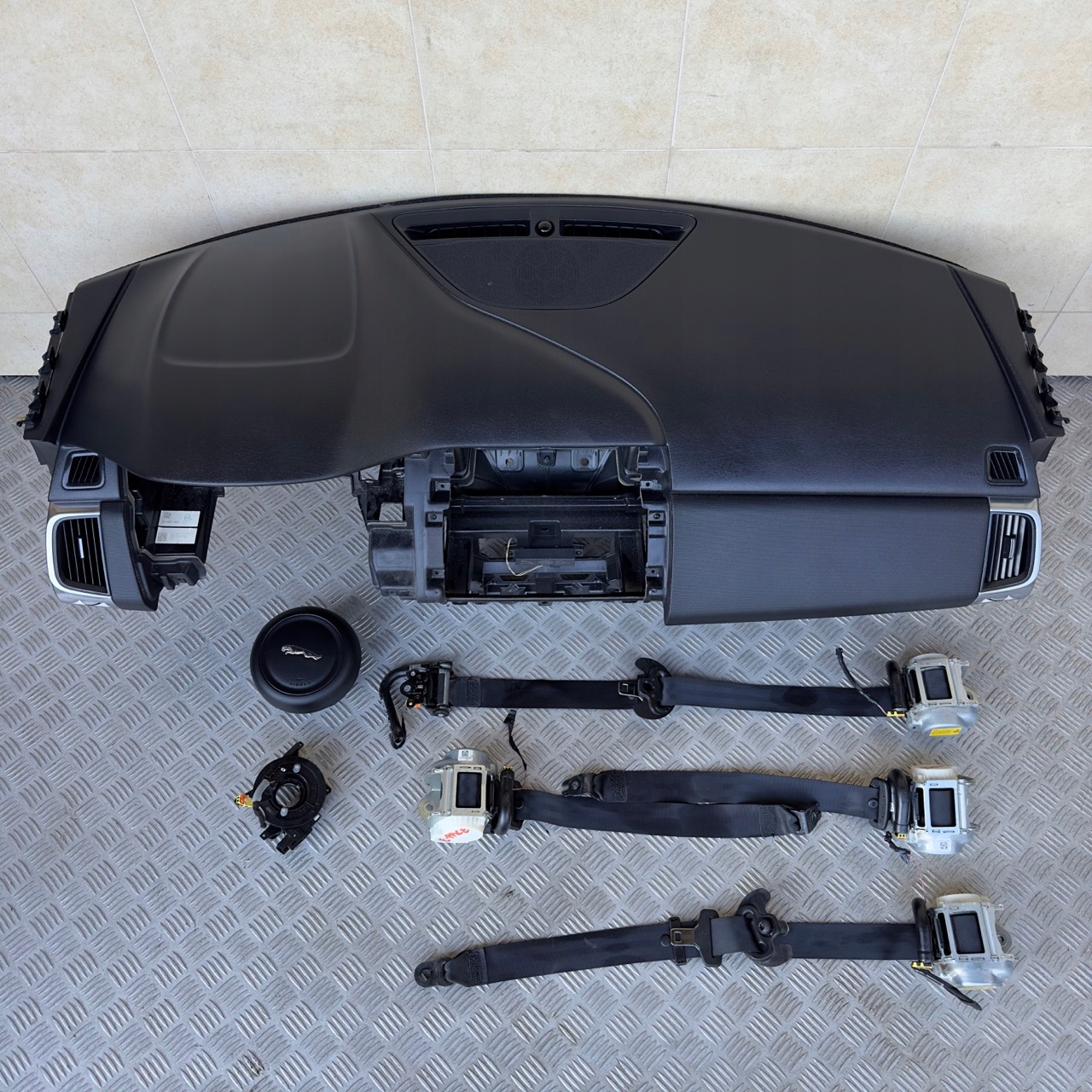 DASHBOARD CONSOLE TENSION BELTS AIRBAG JAGUAR E-PACE 2017 ROK