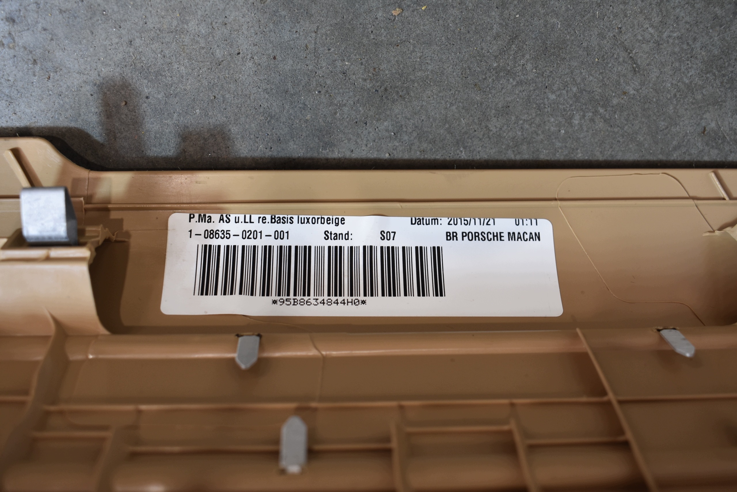 IDEALNA cover cap of the threshold threshold front front right PORSCHE MACAN 1