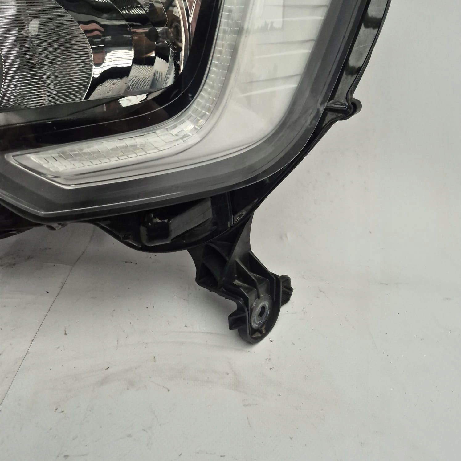 RENAULT MASTER III LIFT IV 2019- light left front front 260607867R