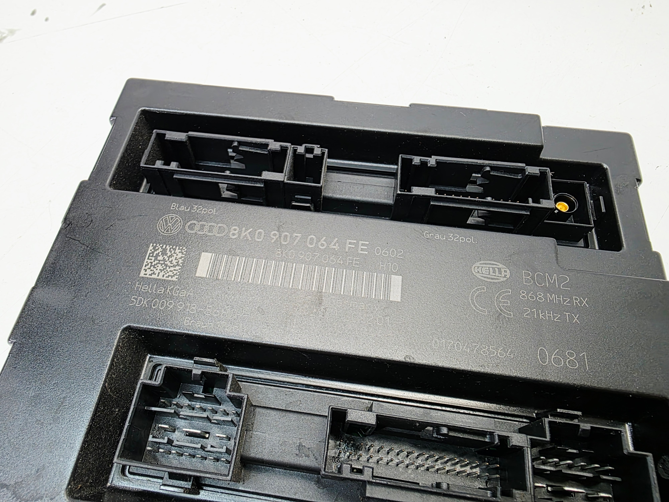 module control unit KOMFORTU AUDI A4 B8 A5 8T Q5 8R LIFT 8K0907064FE