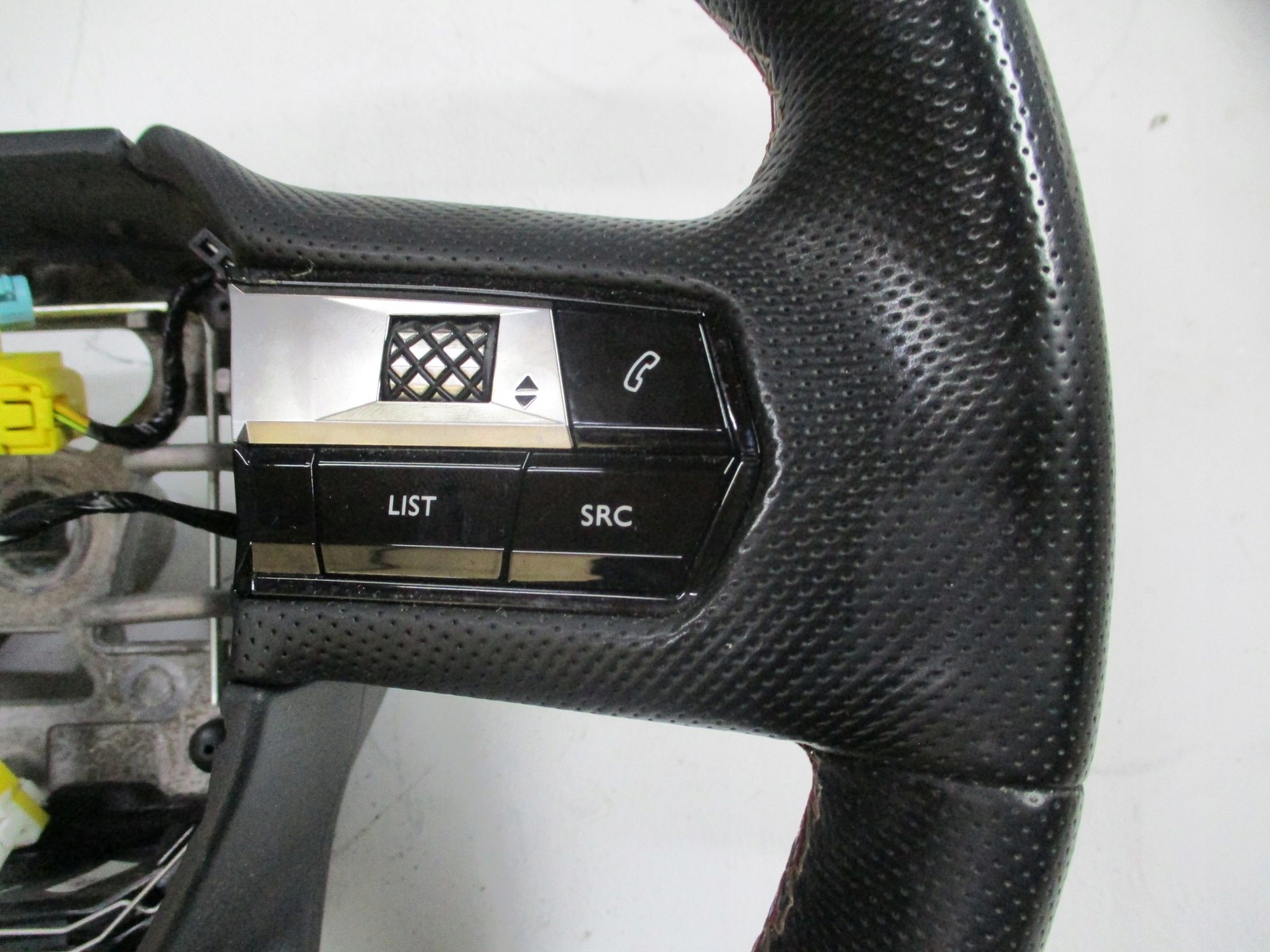 Volant CITROEN DS7