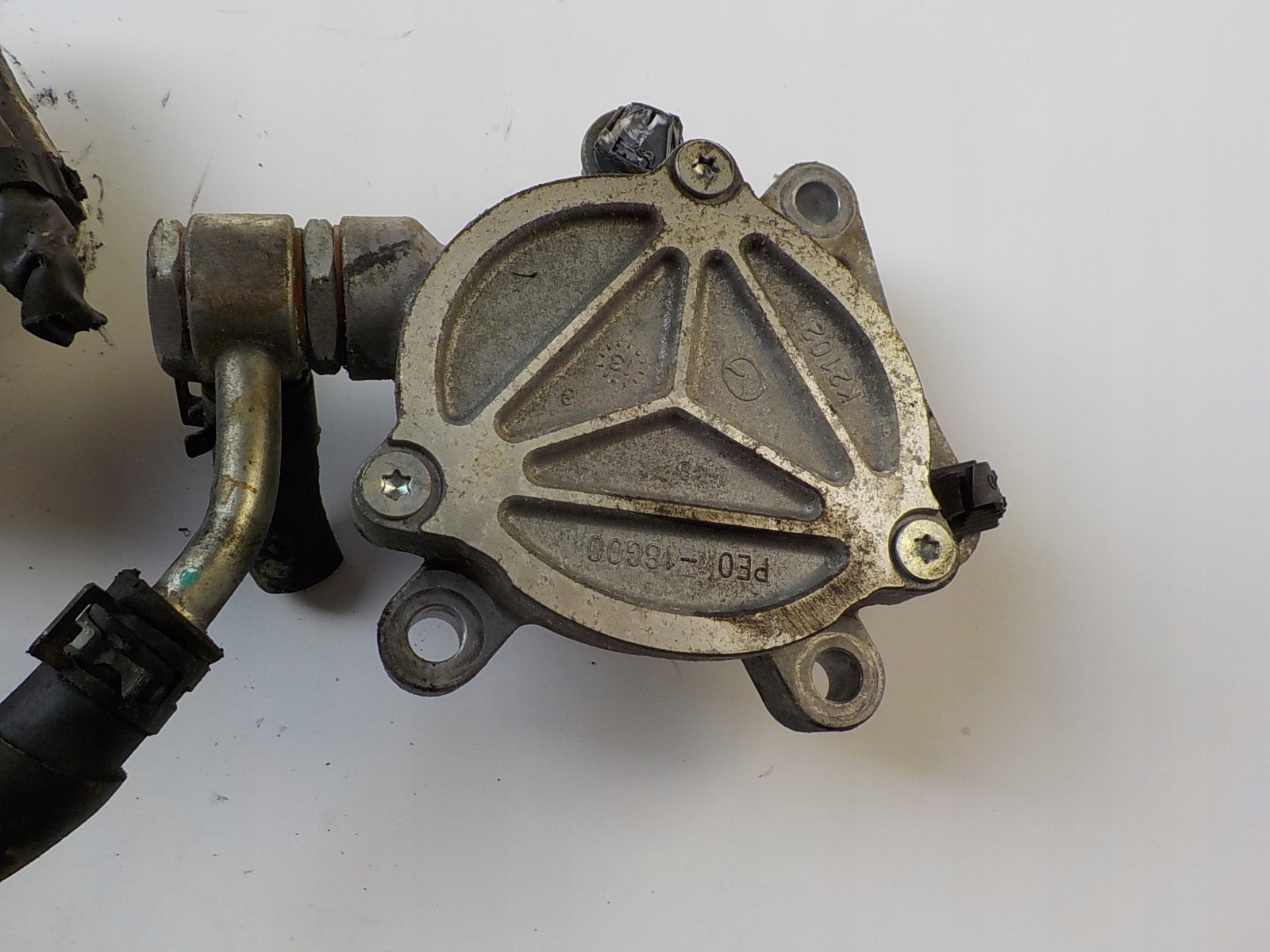MAZDA 3 III 2.0 16V B Pompa VACUM PE0-18G00
