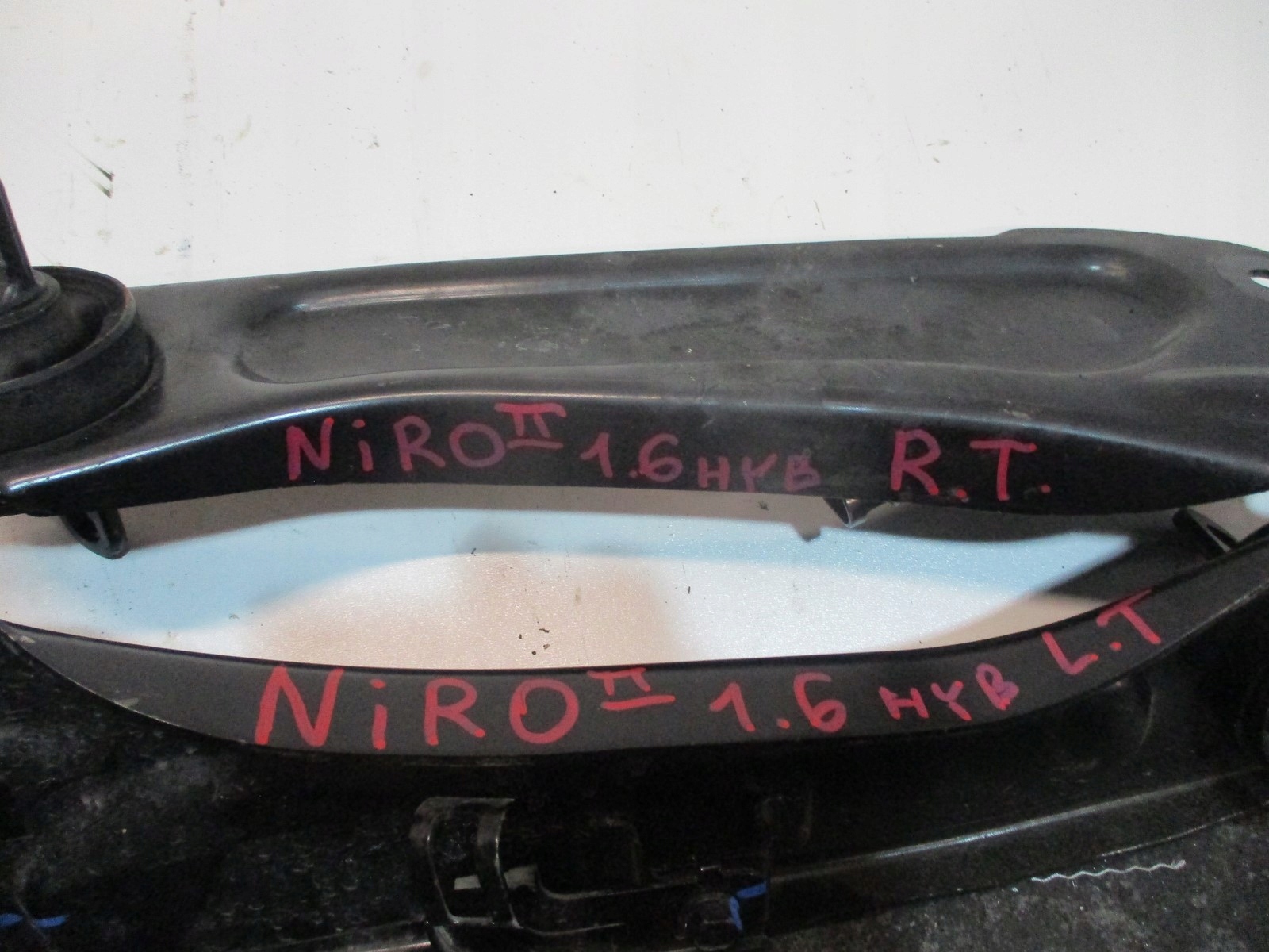 QUERLENKER HINTEN HECK KIA NIRO II