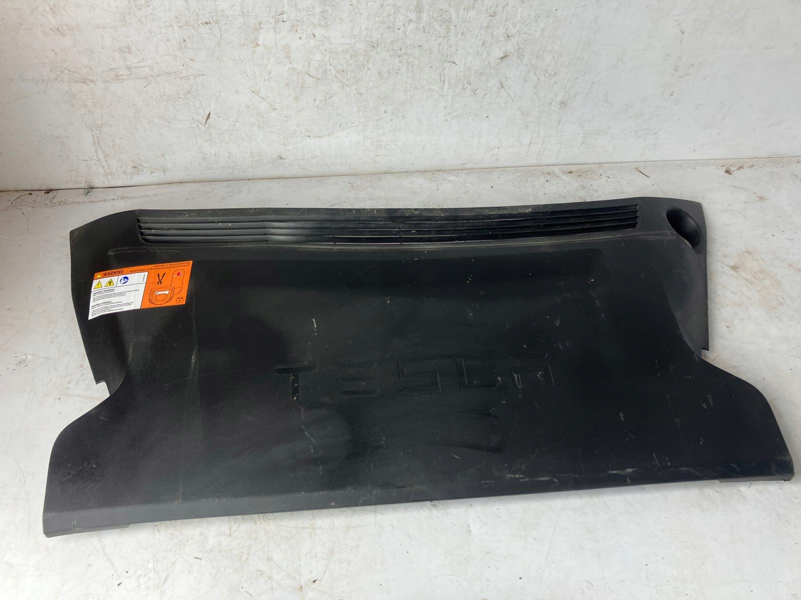 kryt stěny předního pod oknem TESLA MODEL S 1060482-00