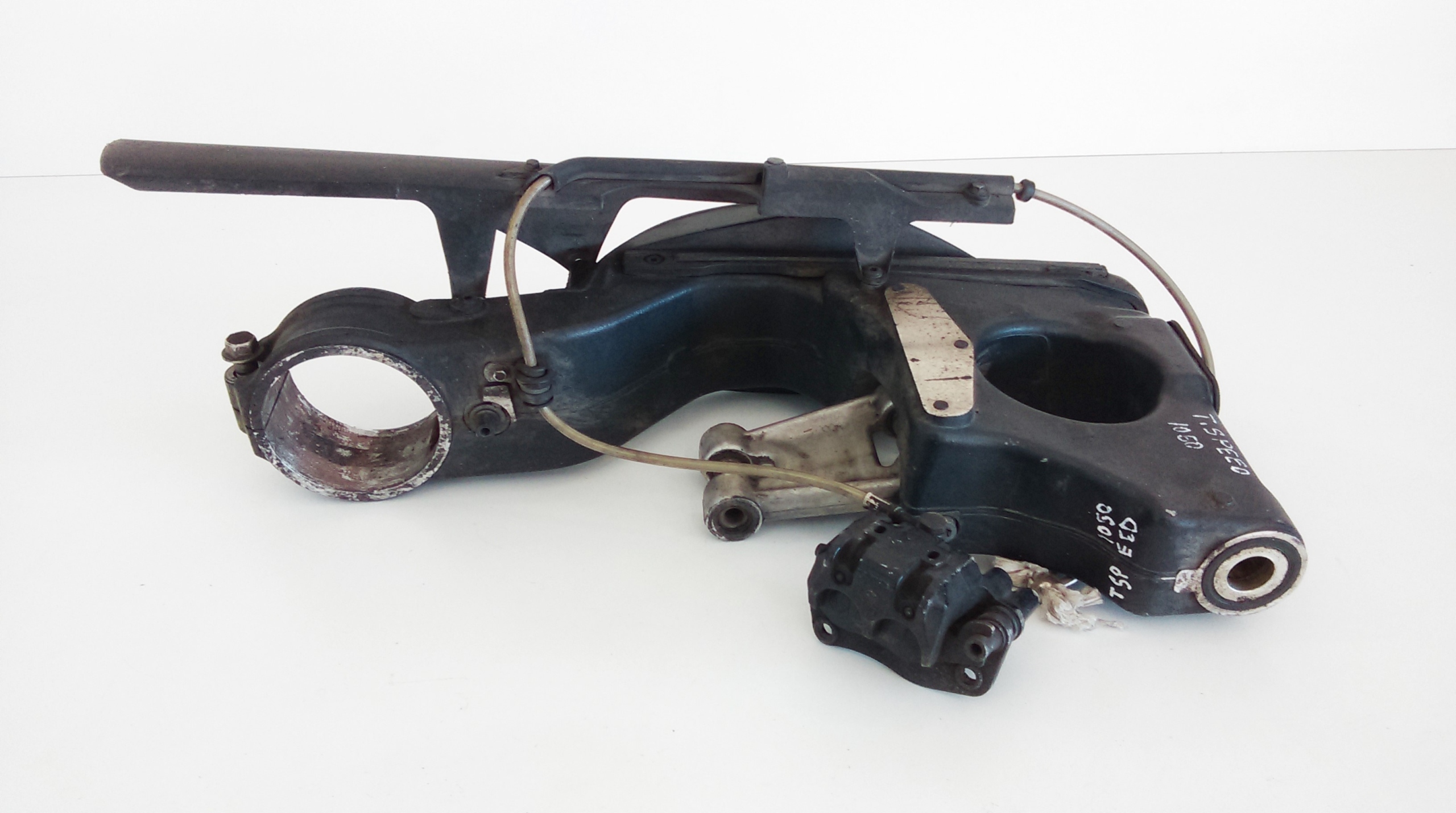 TRIUMPH SPEED TRIPLE 1050 Затискач колиска