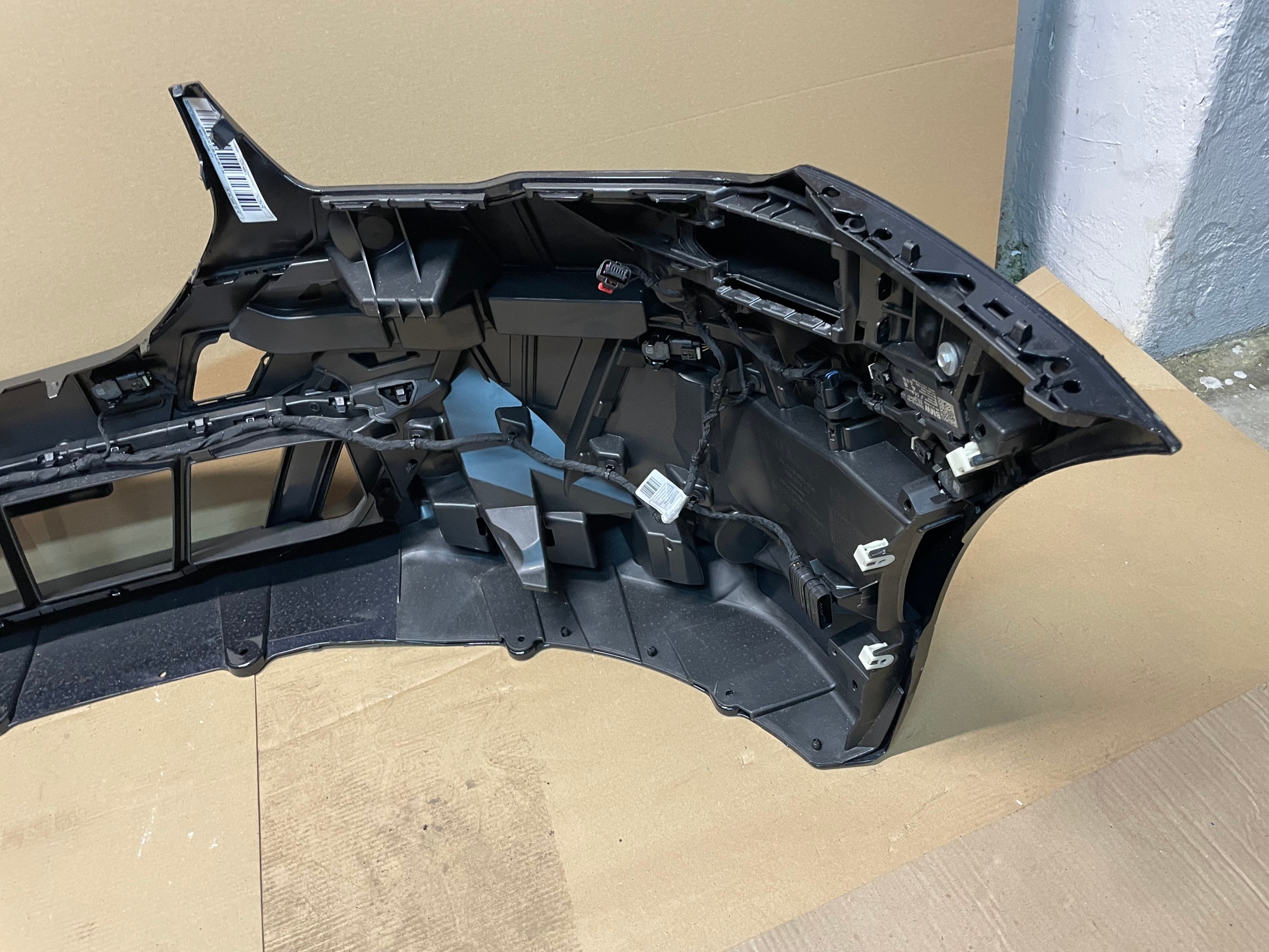 bumper front 6X PDC m-packet complete BMW 5 G60 G61 colour 416 EUROPA