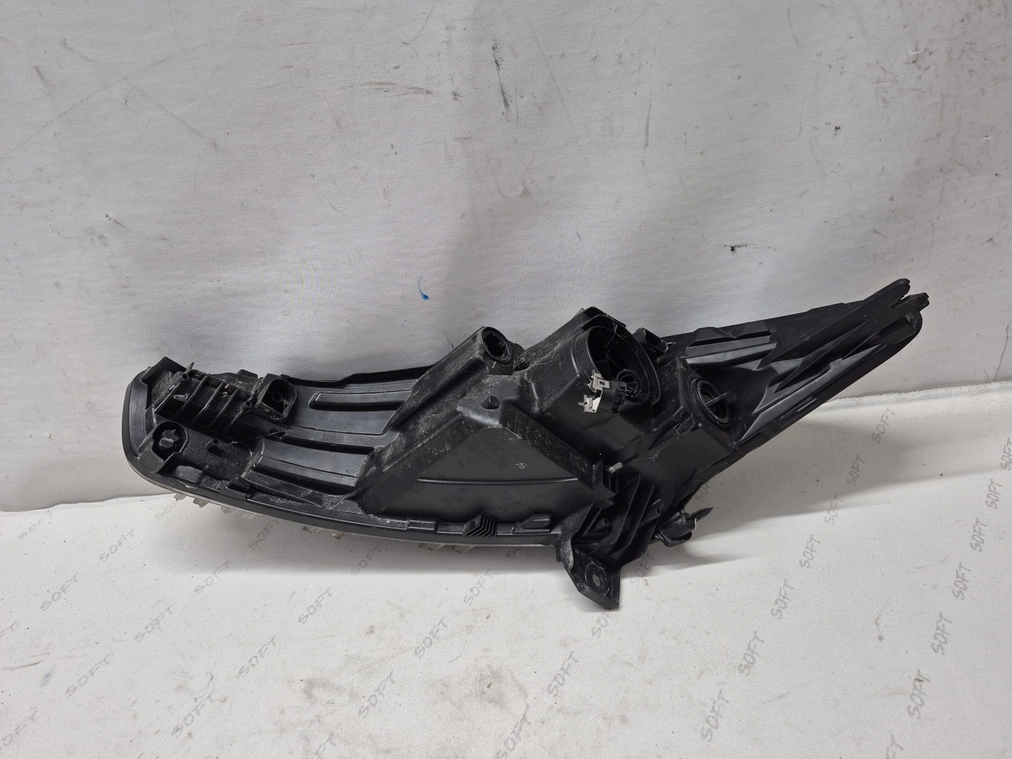 RENAULT ZOE and 12- light right front front 260109891R