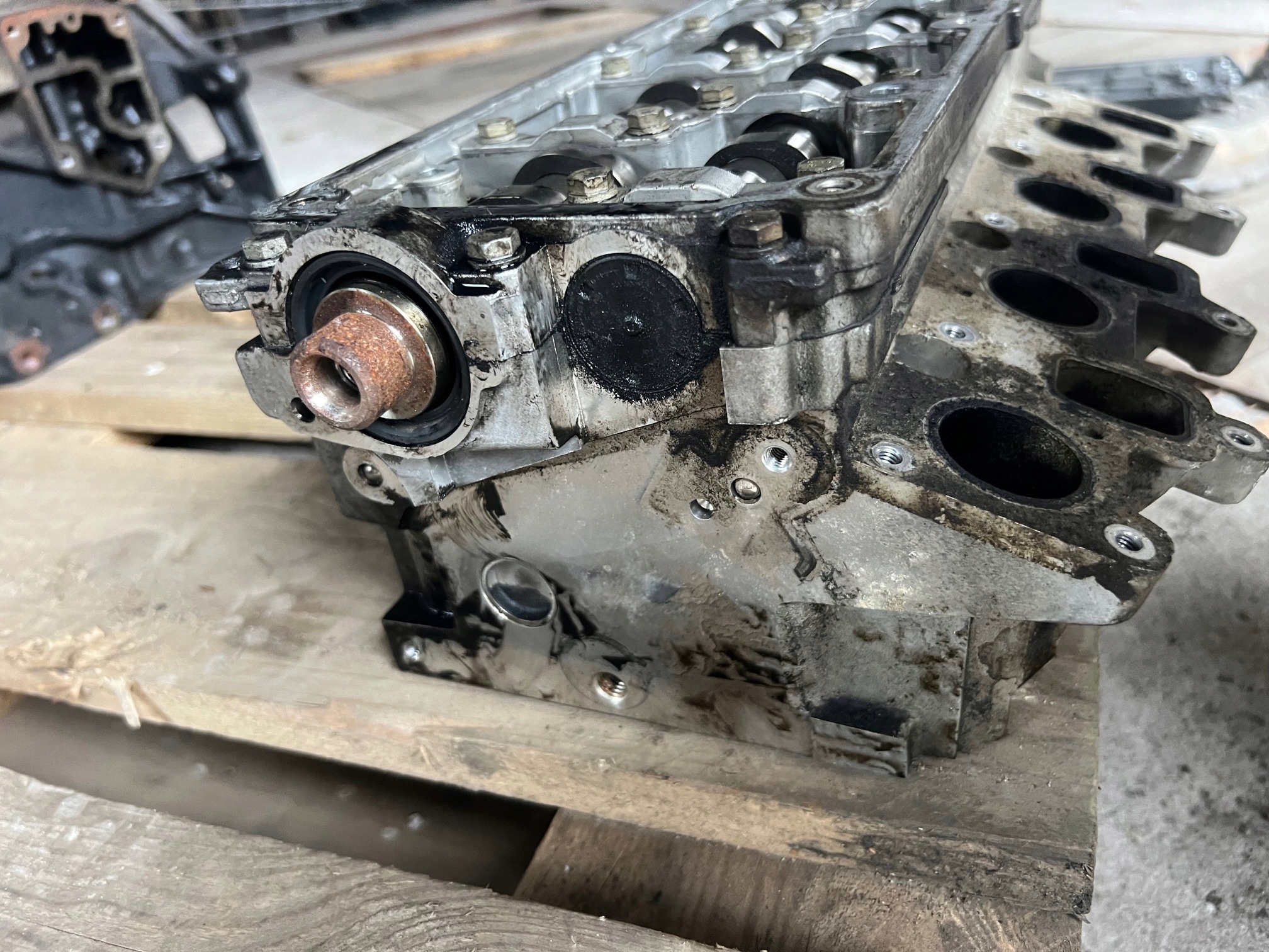 volkswagen oe 03L103373G гбц, головка блока цилиндров