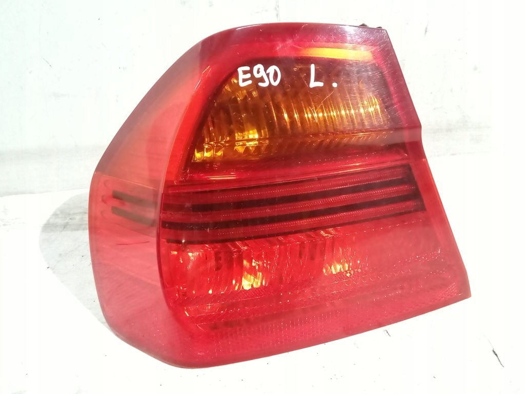 BMW 3 E90 sedan light left rear part rear