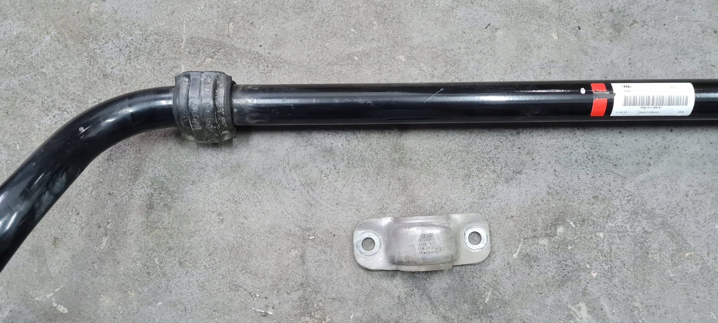 SQ5 Q5 80A bar STALIZATOR front 80A411305B