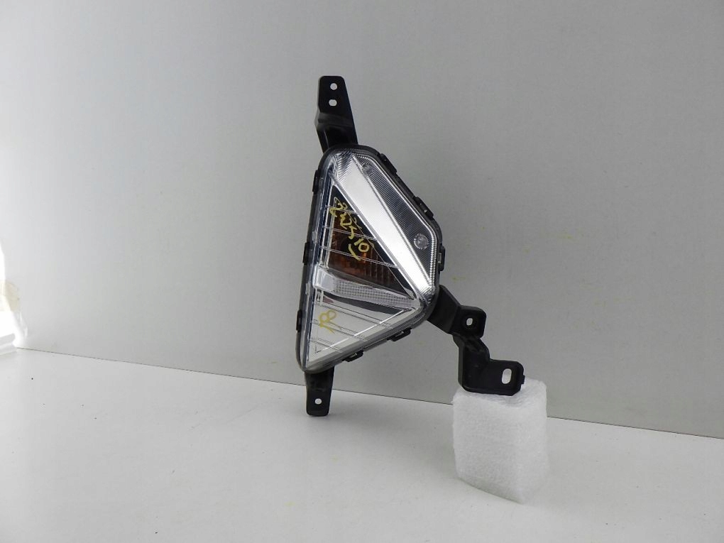 HYUNDAI ELANTRA VI LIFT - indicator right fog light